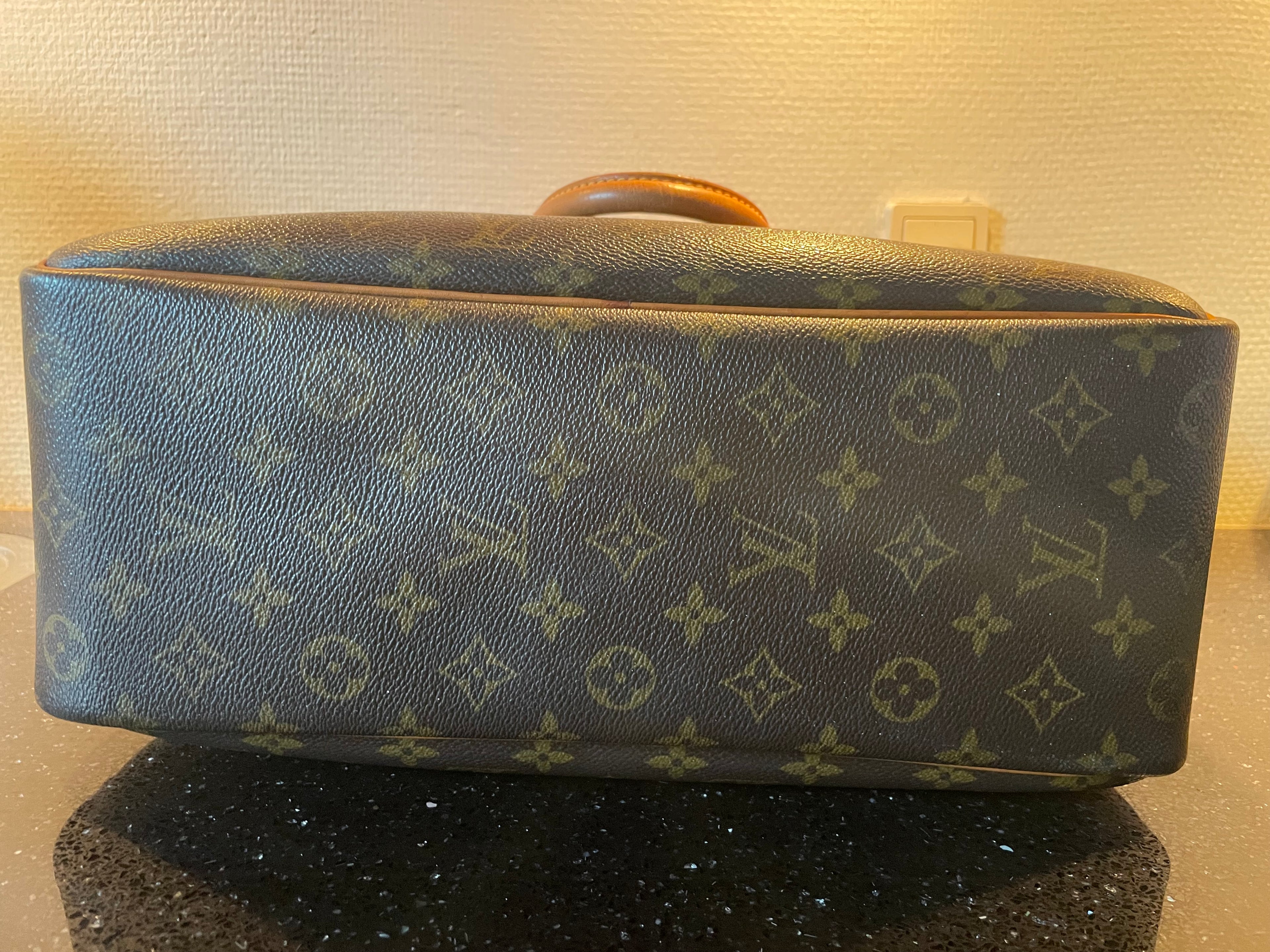 Louis Vuitton Deauville