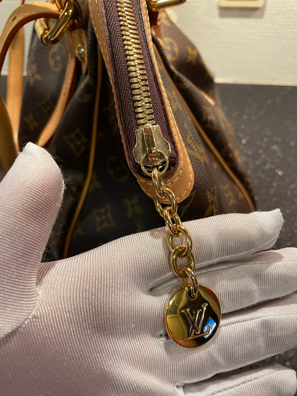 Louis Vuitton Tivoli GM