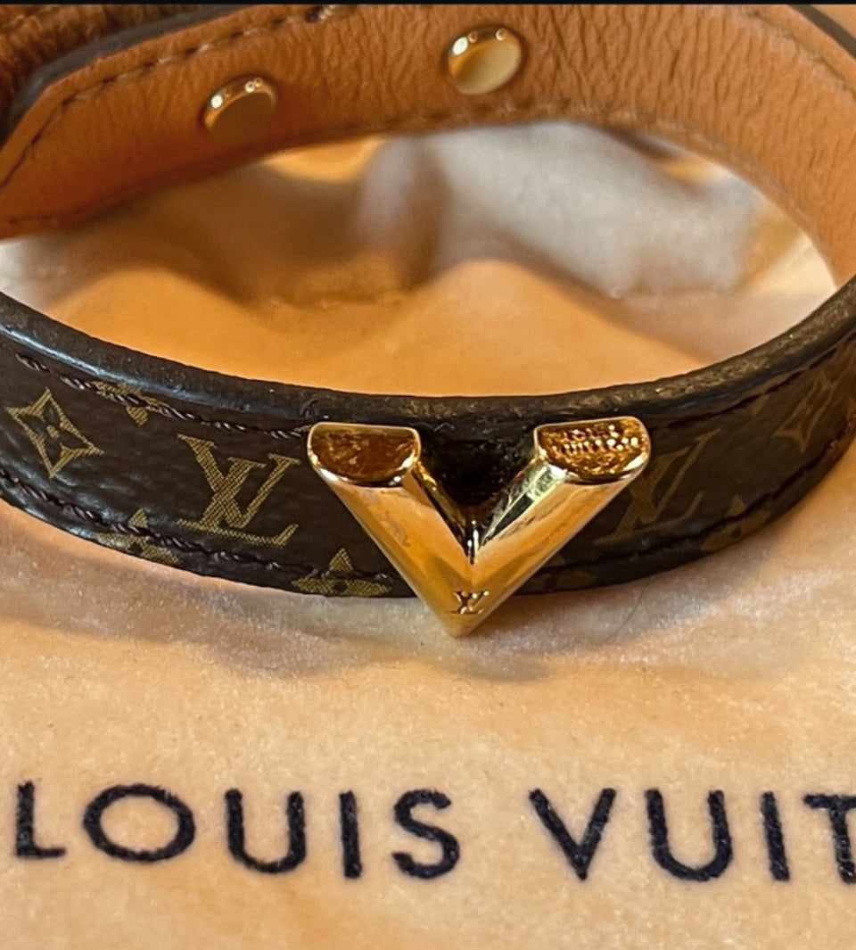 LOUIS VUITTON BRACELET