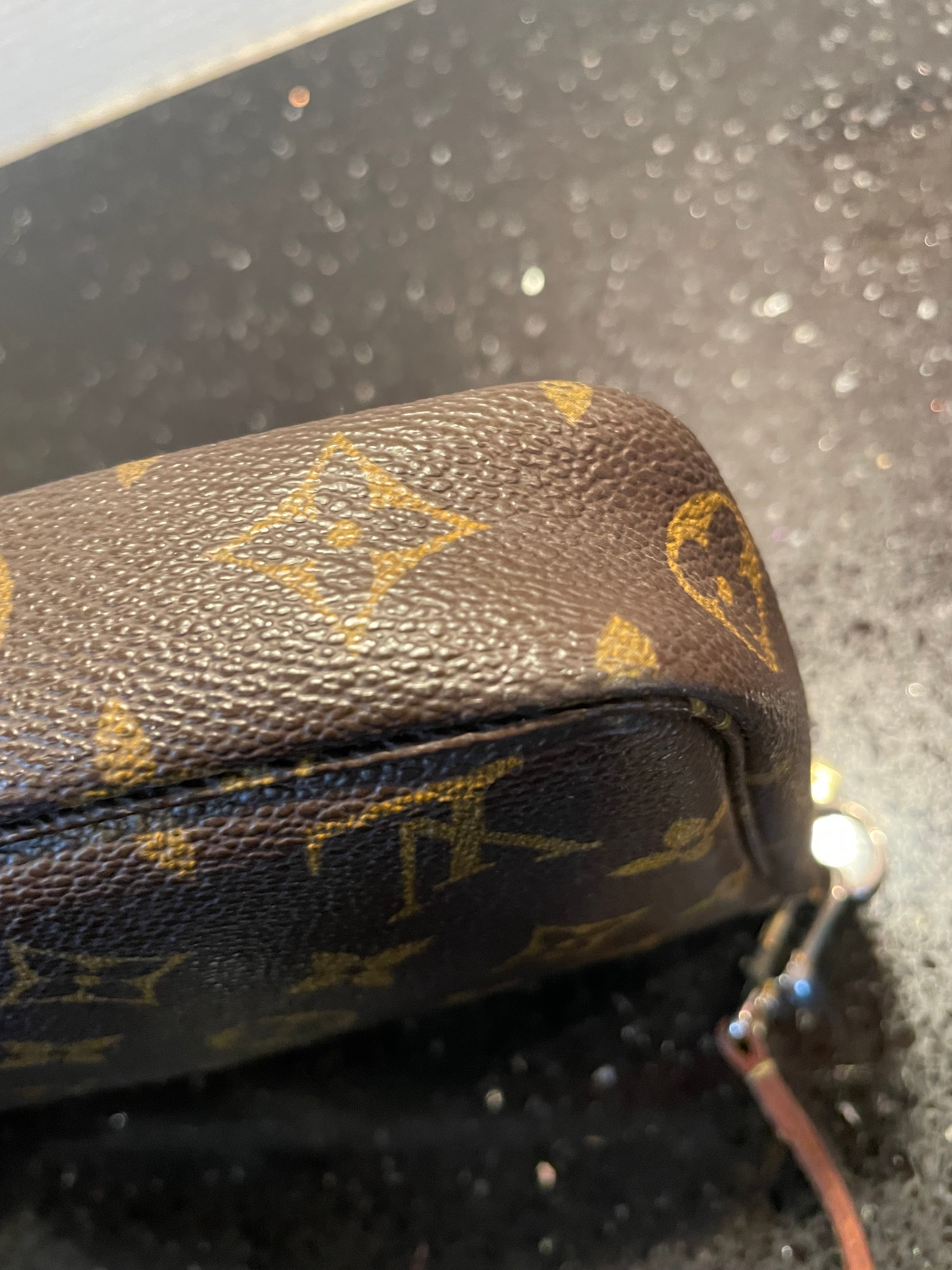 Louis Vuitton Pochette