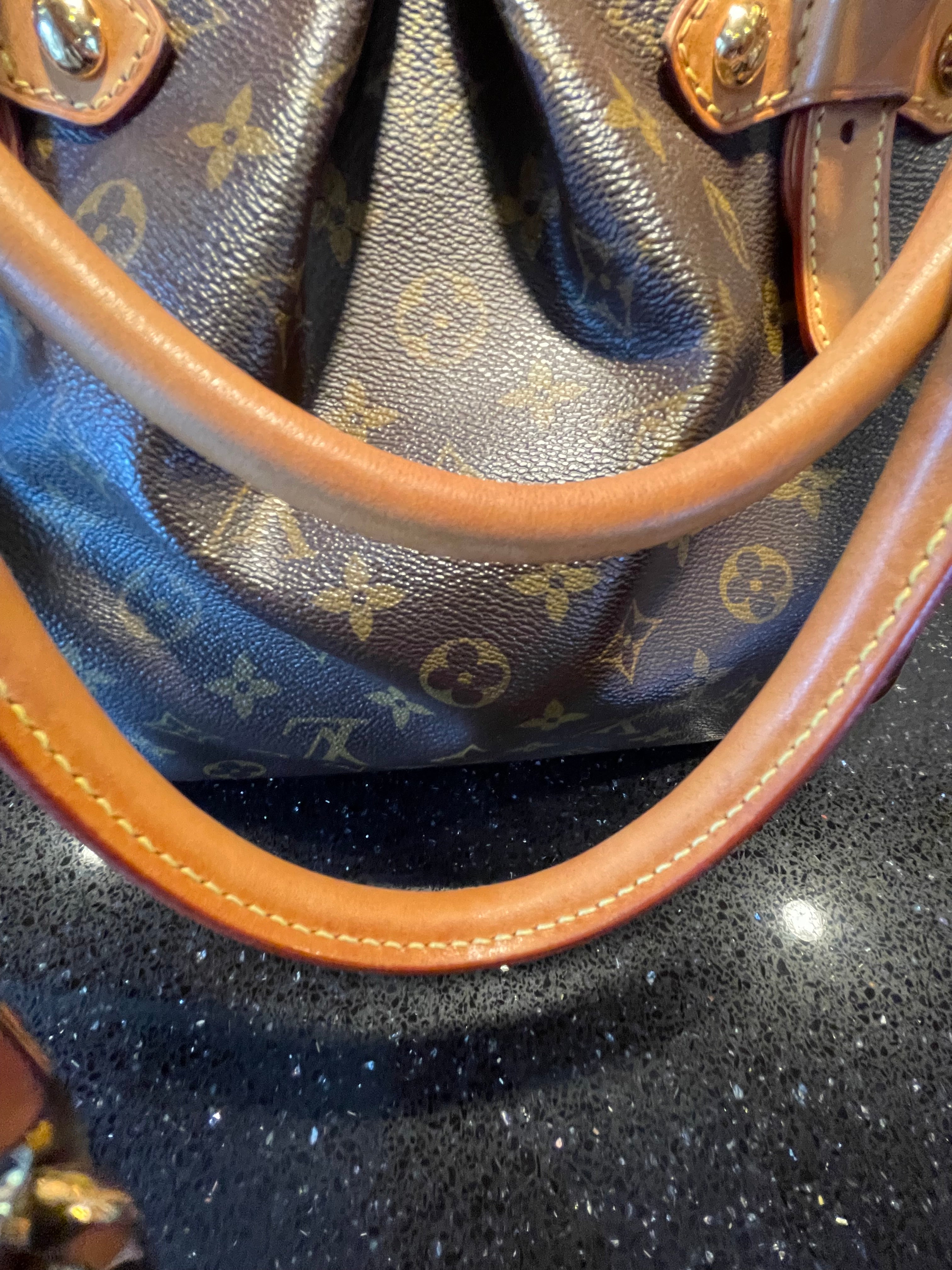 Louis Vuitton Tivoli GM
