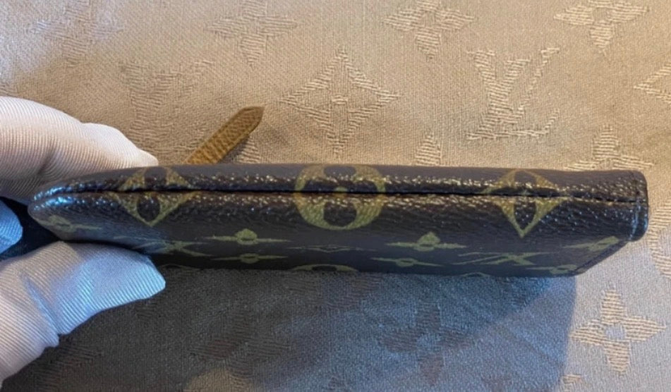 LOUIS VUITTON kEY/CARD POUCH