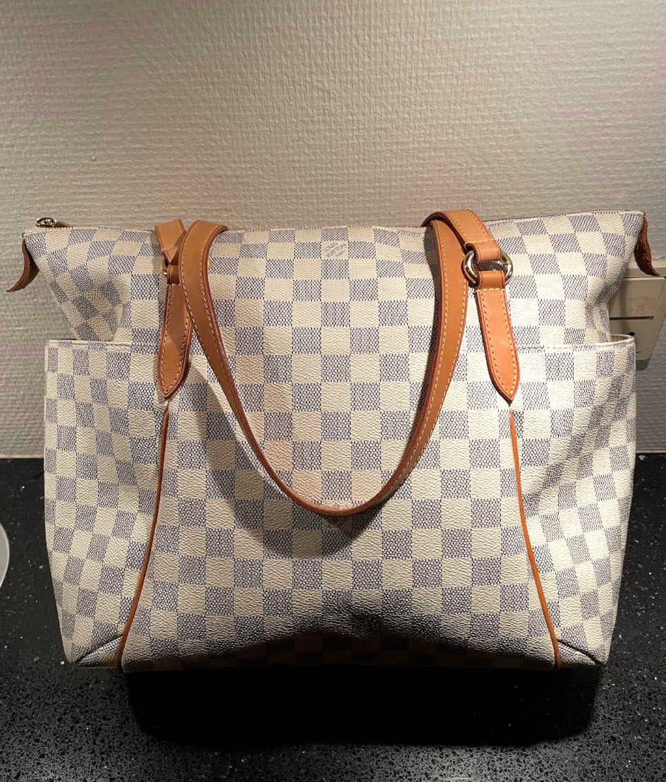 LOUIS VUITTON TOTALLY MM