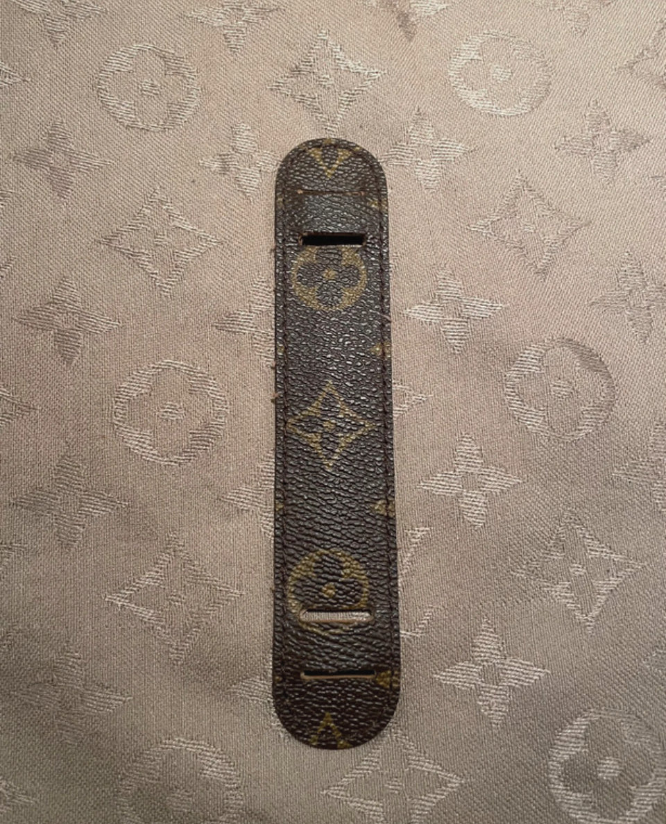 LOUIS VUITTON PAD