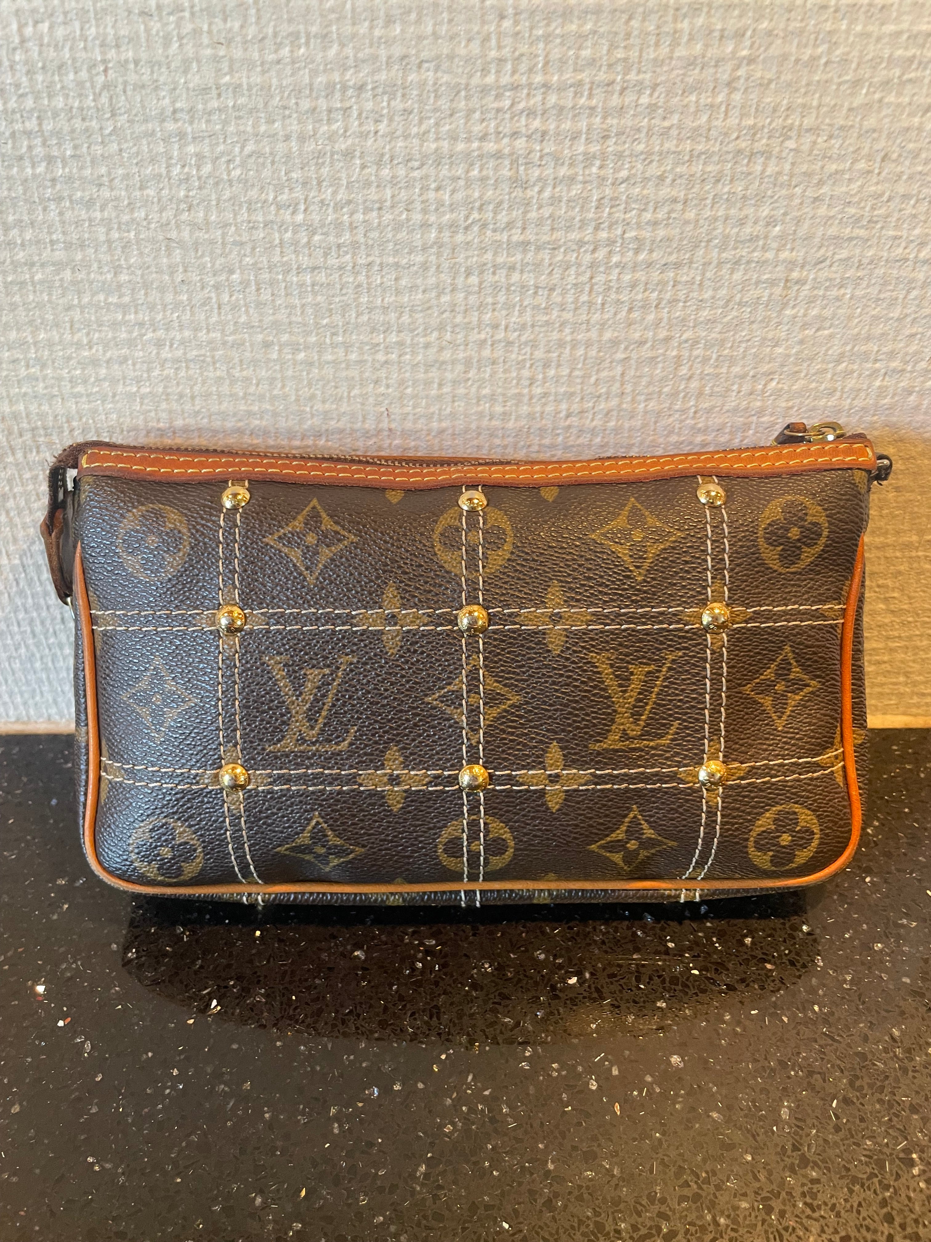 Louis Vuitton Rivets Pochette