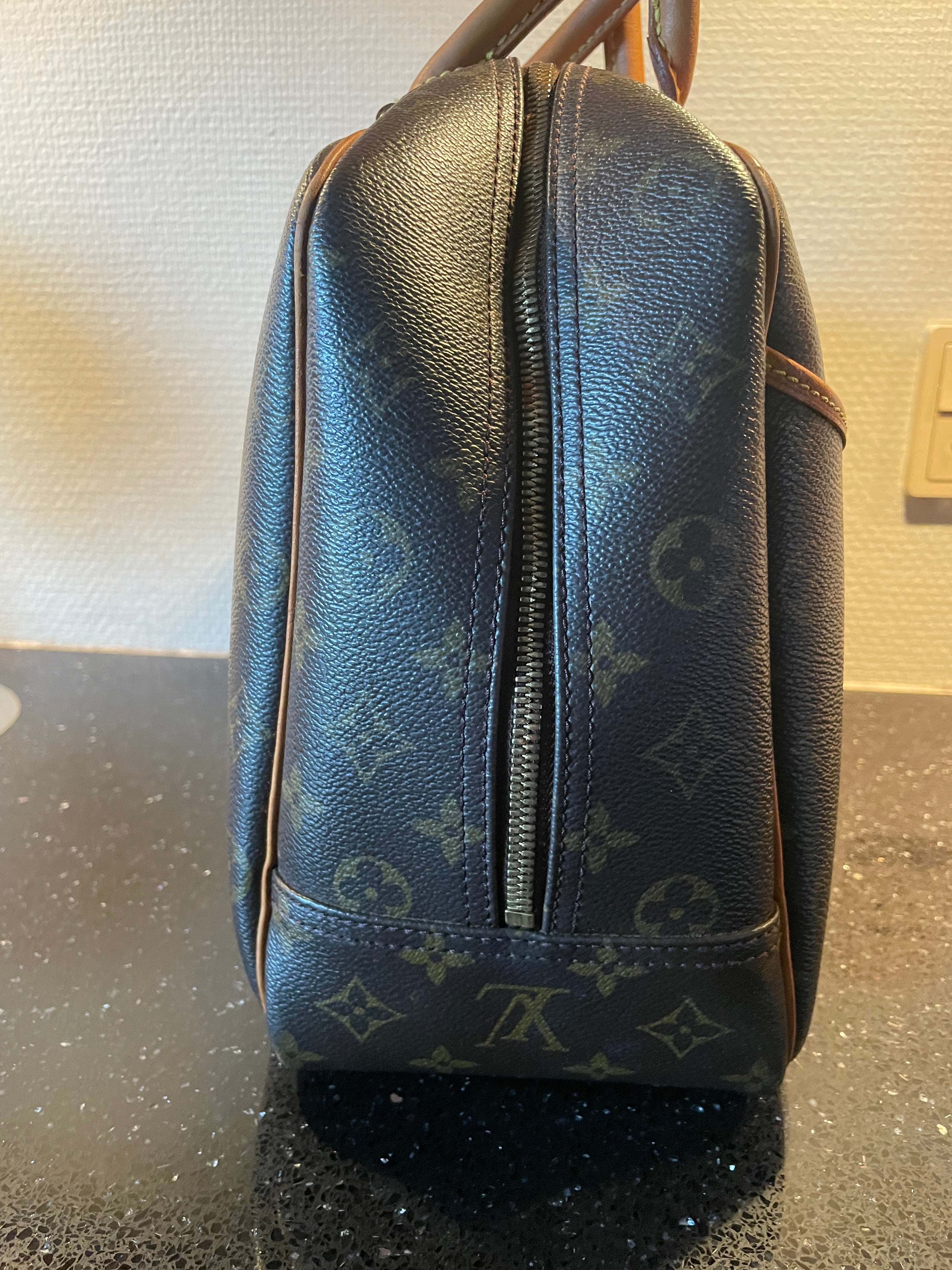 Louis Vuitton Deauville