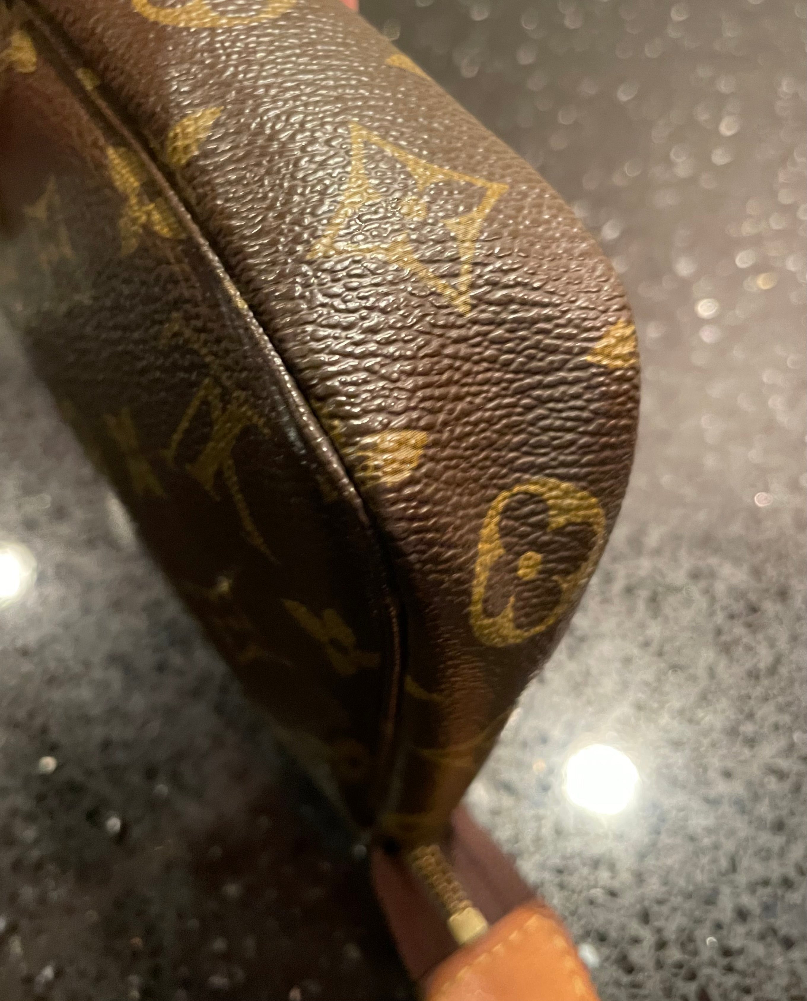Louis Vuitton Pochette