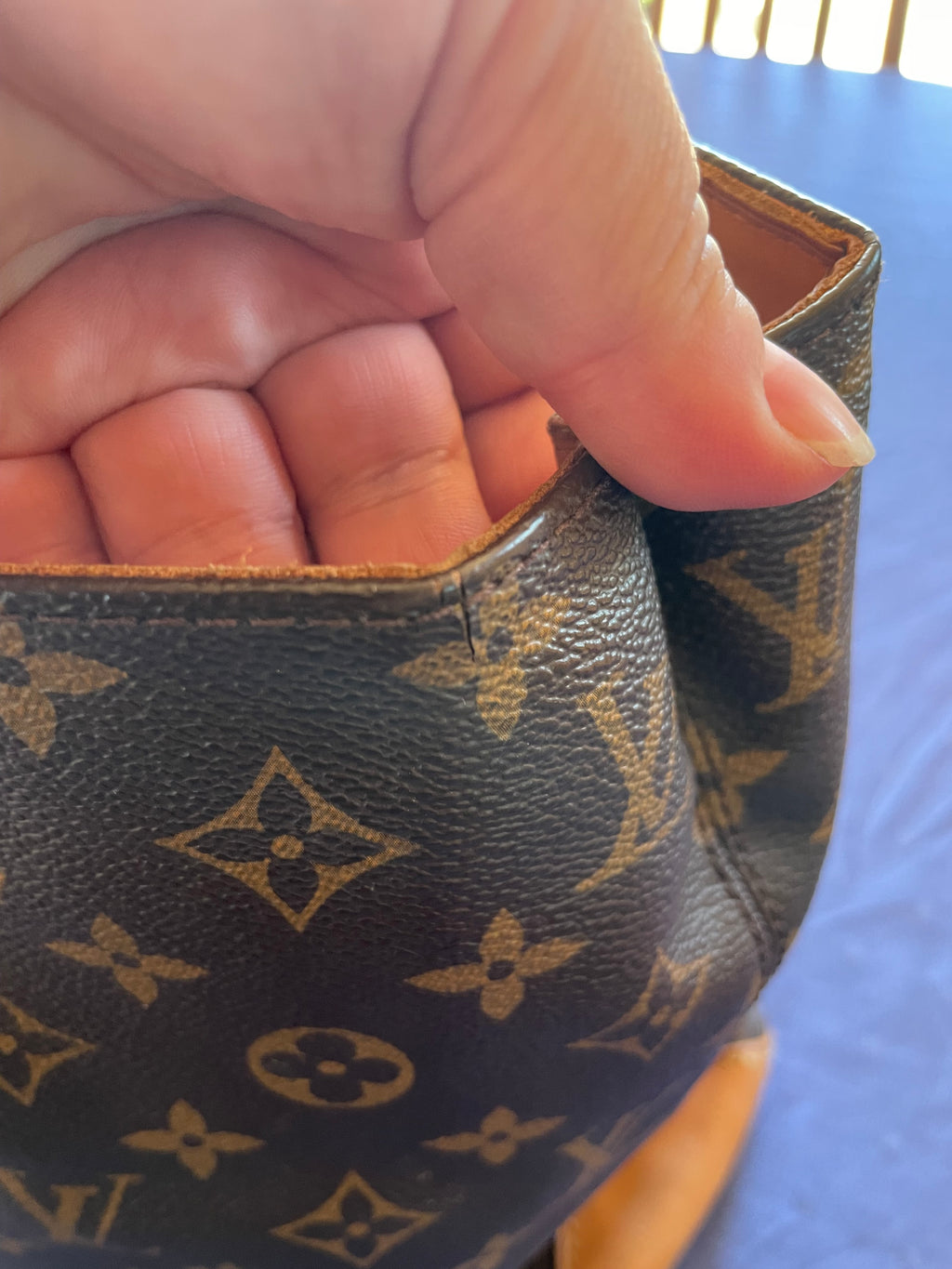 LOUIS VUITTON WILSHIRE MM