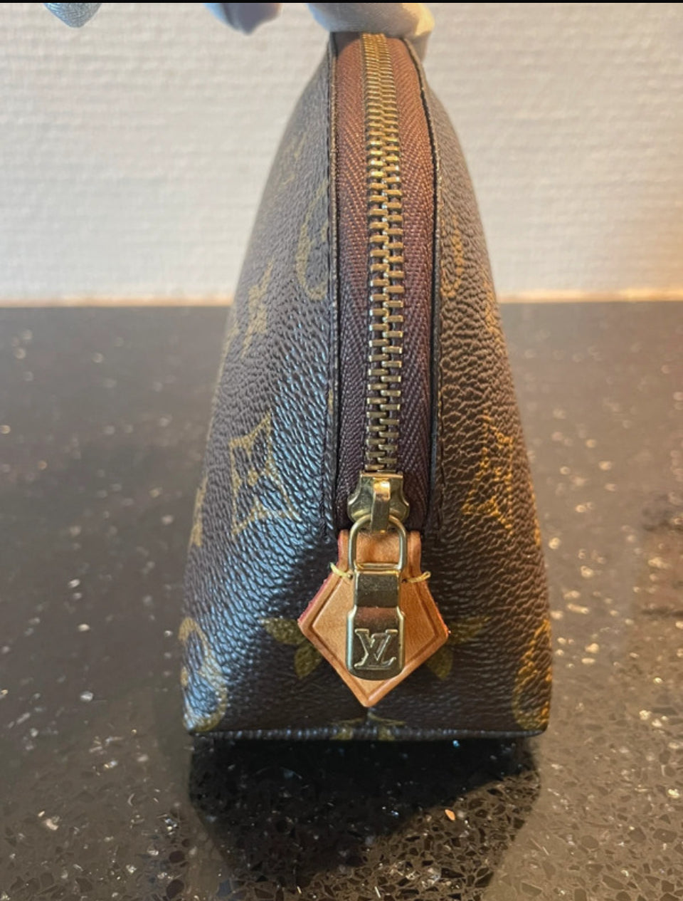LOUIS VUITTON COSMETIC POUCH PM