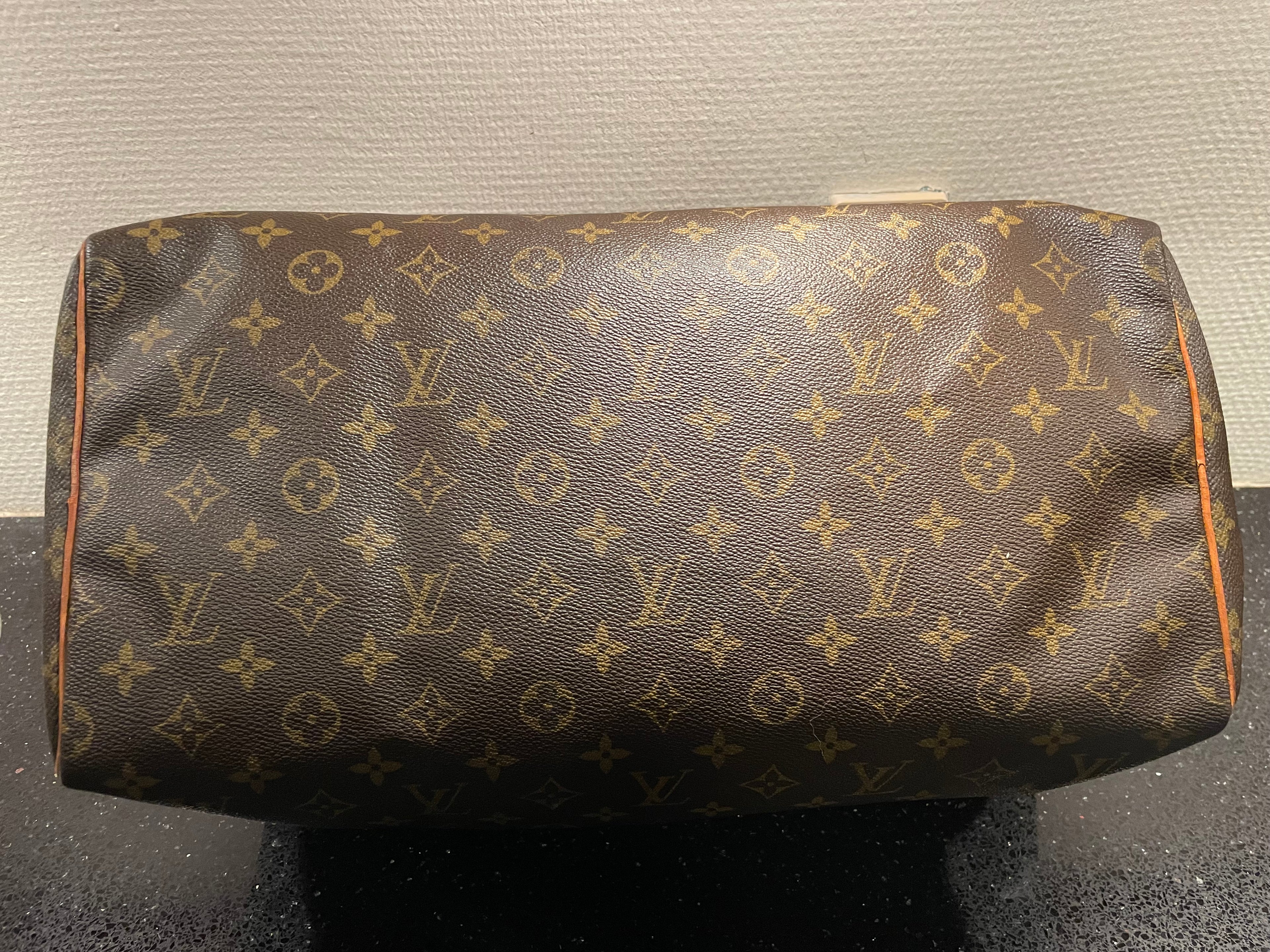 Louis Vuitton Speedy 40
