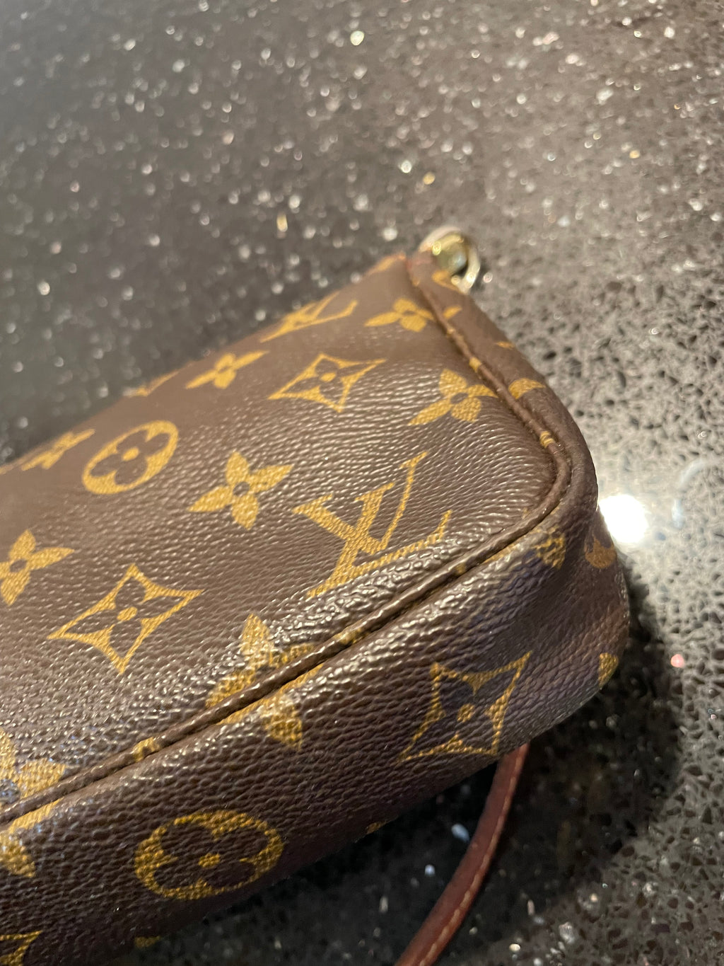 Louis Vuitton Pochette