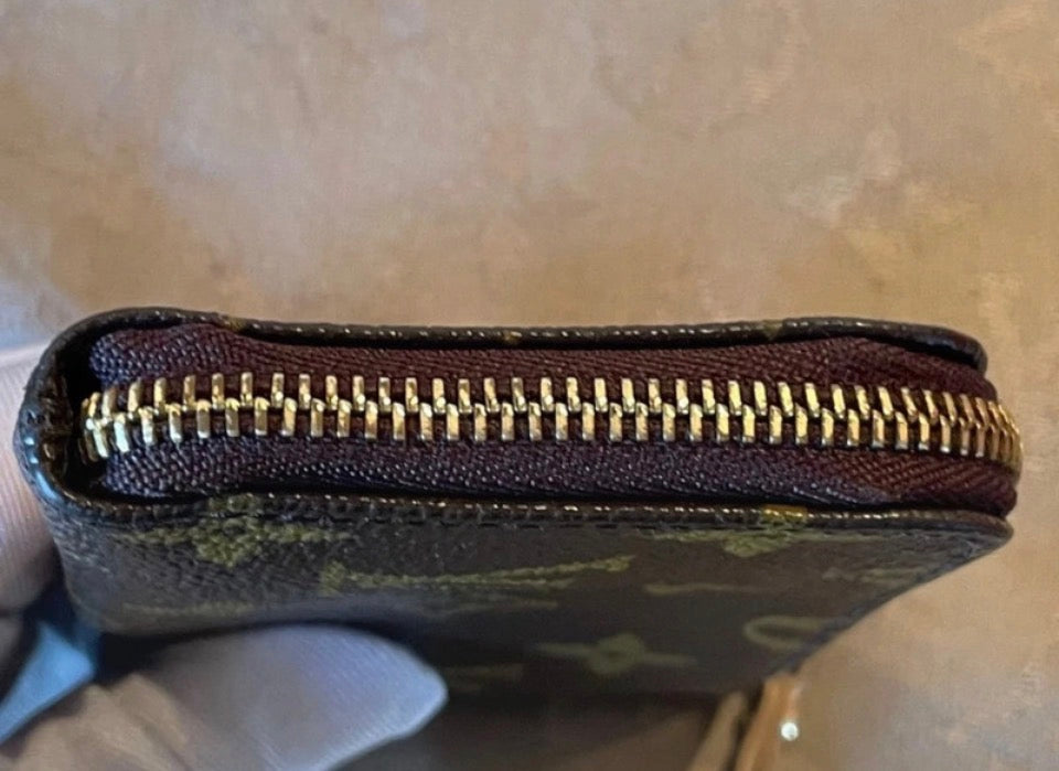 LOUIS VUITTON kEY/CARD POUCH