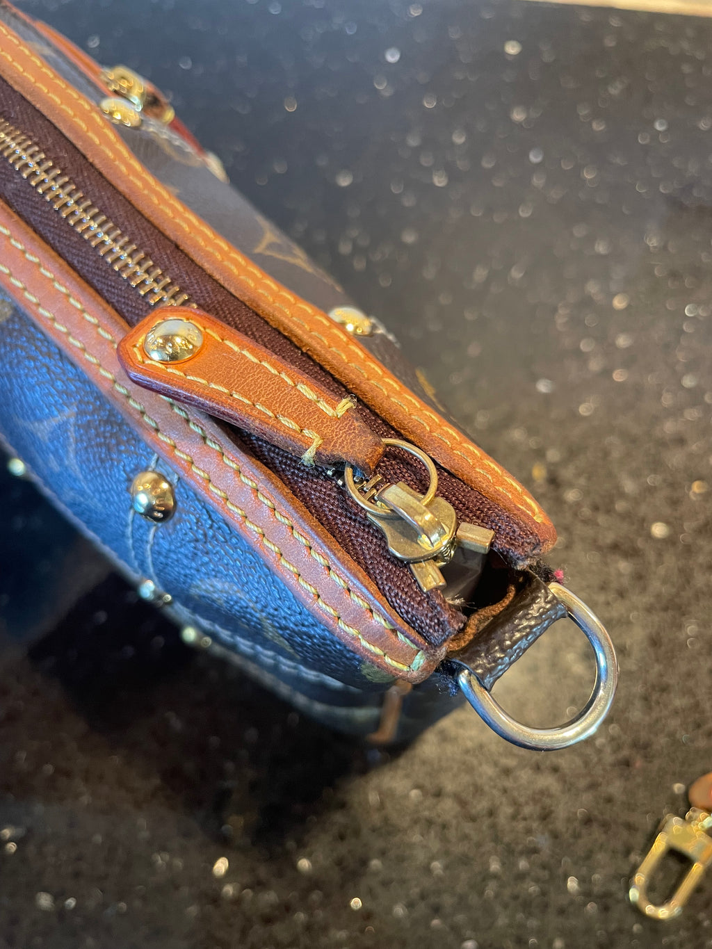 Louis Vuitton Rivets Pochette