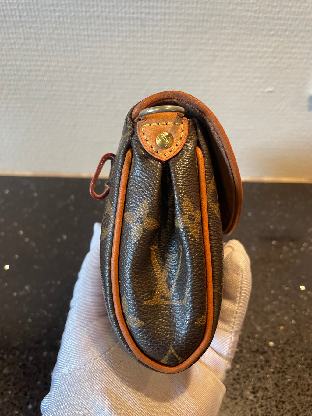 Louis Vuitton Beltbag
