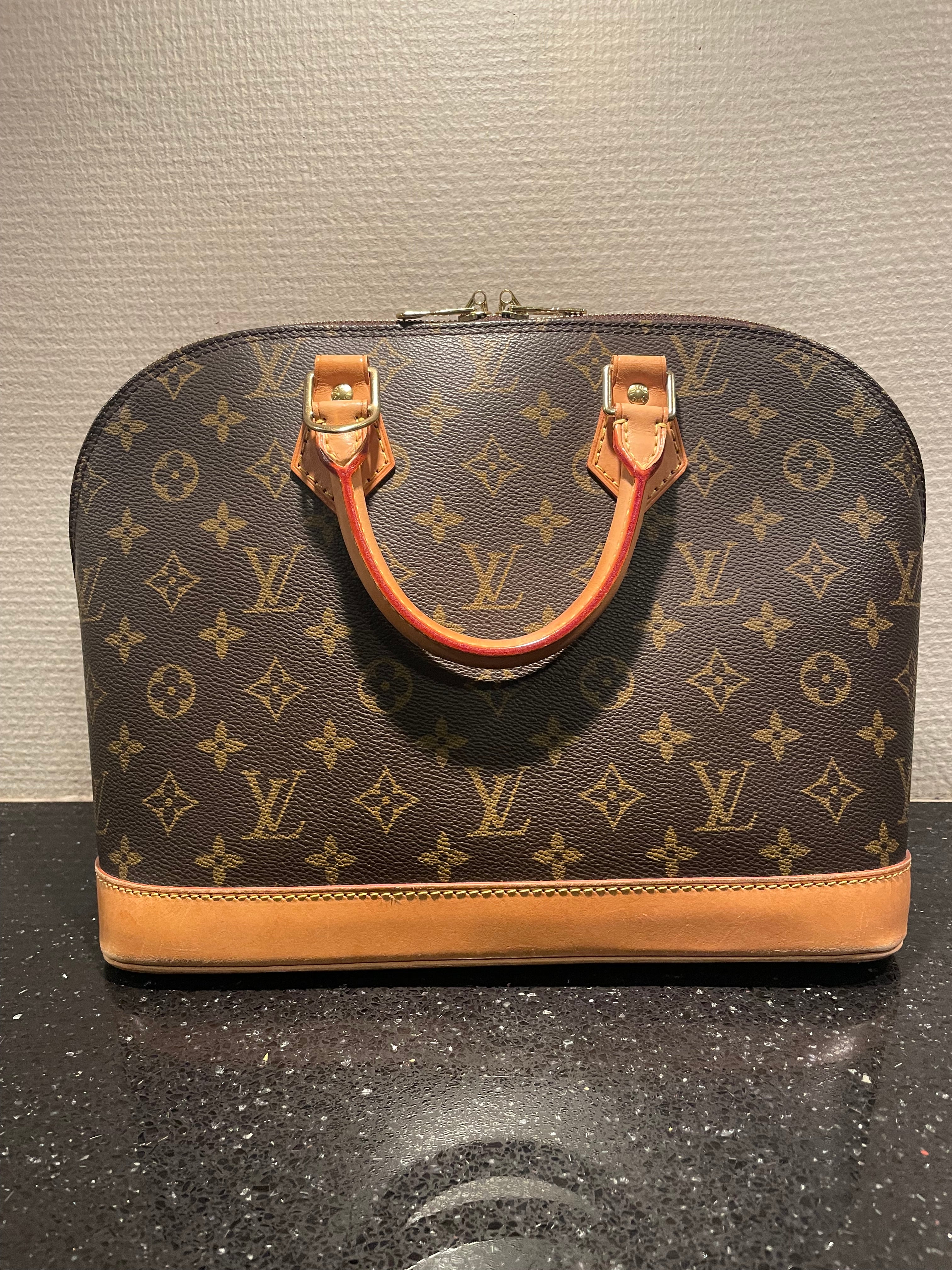 Louis Vuitton Alma PM