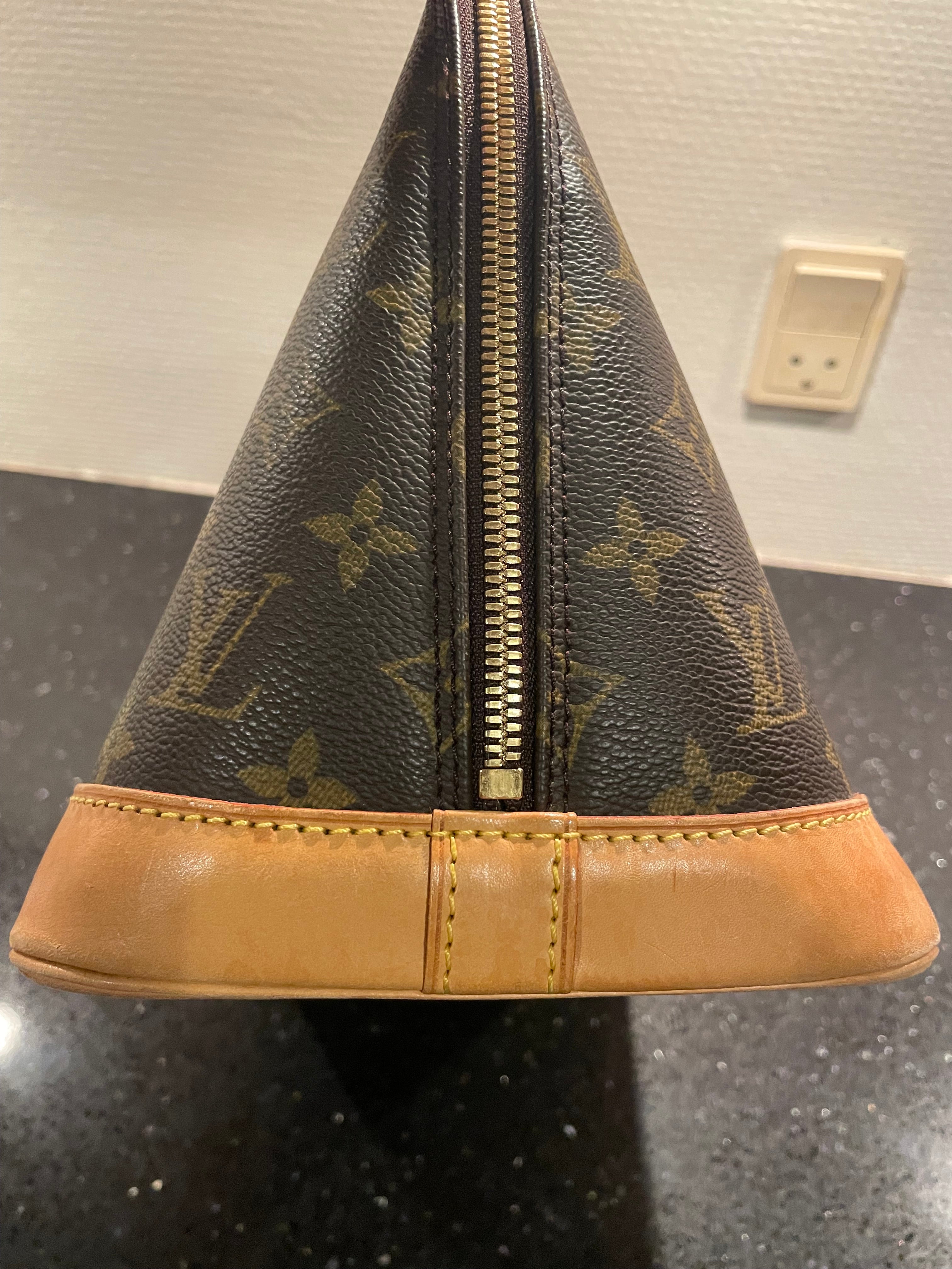 Louis Vuitton Alma PM