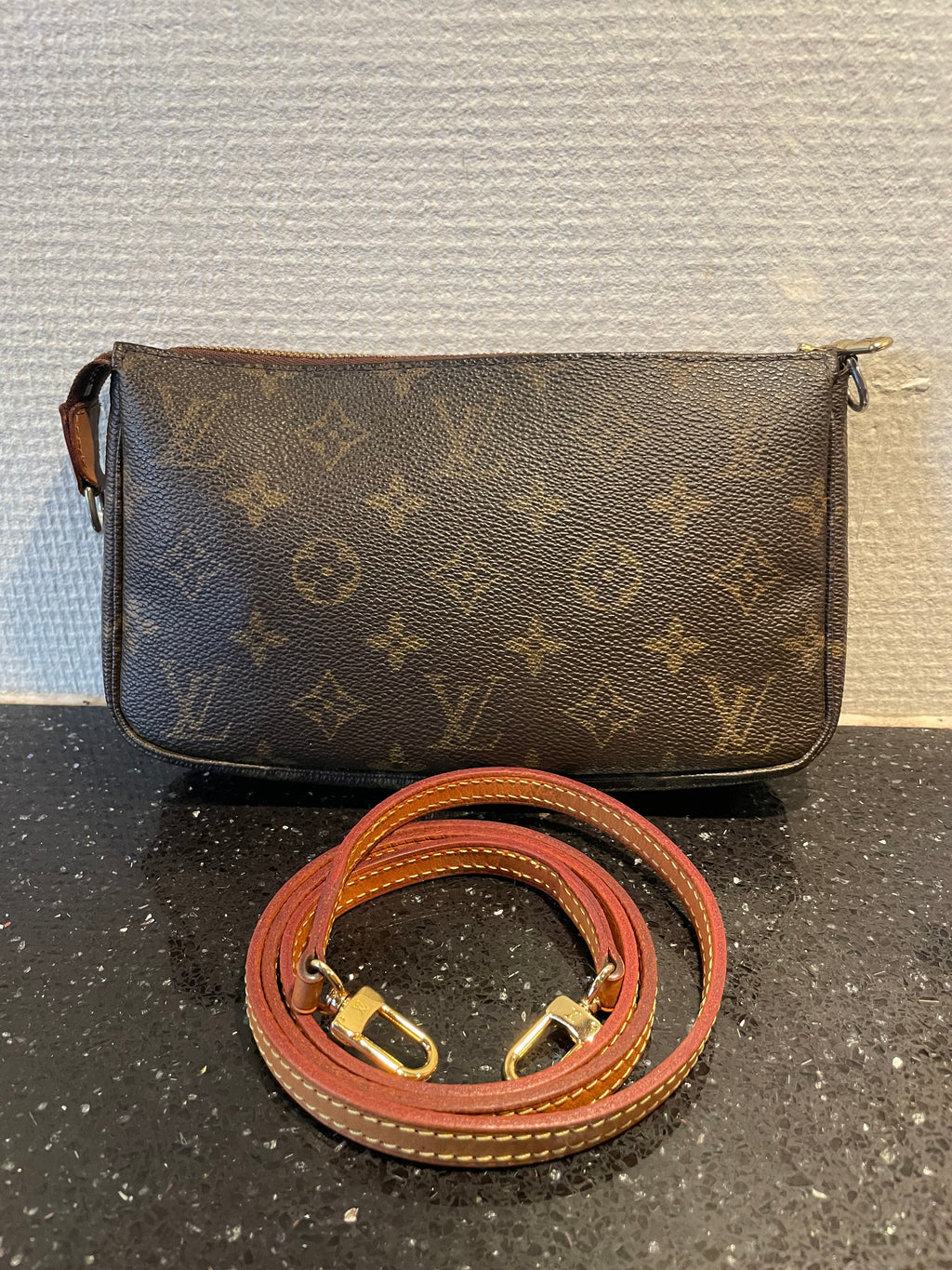 Louis Vuitton Pochette Crossbody