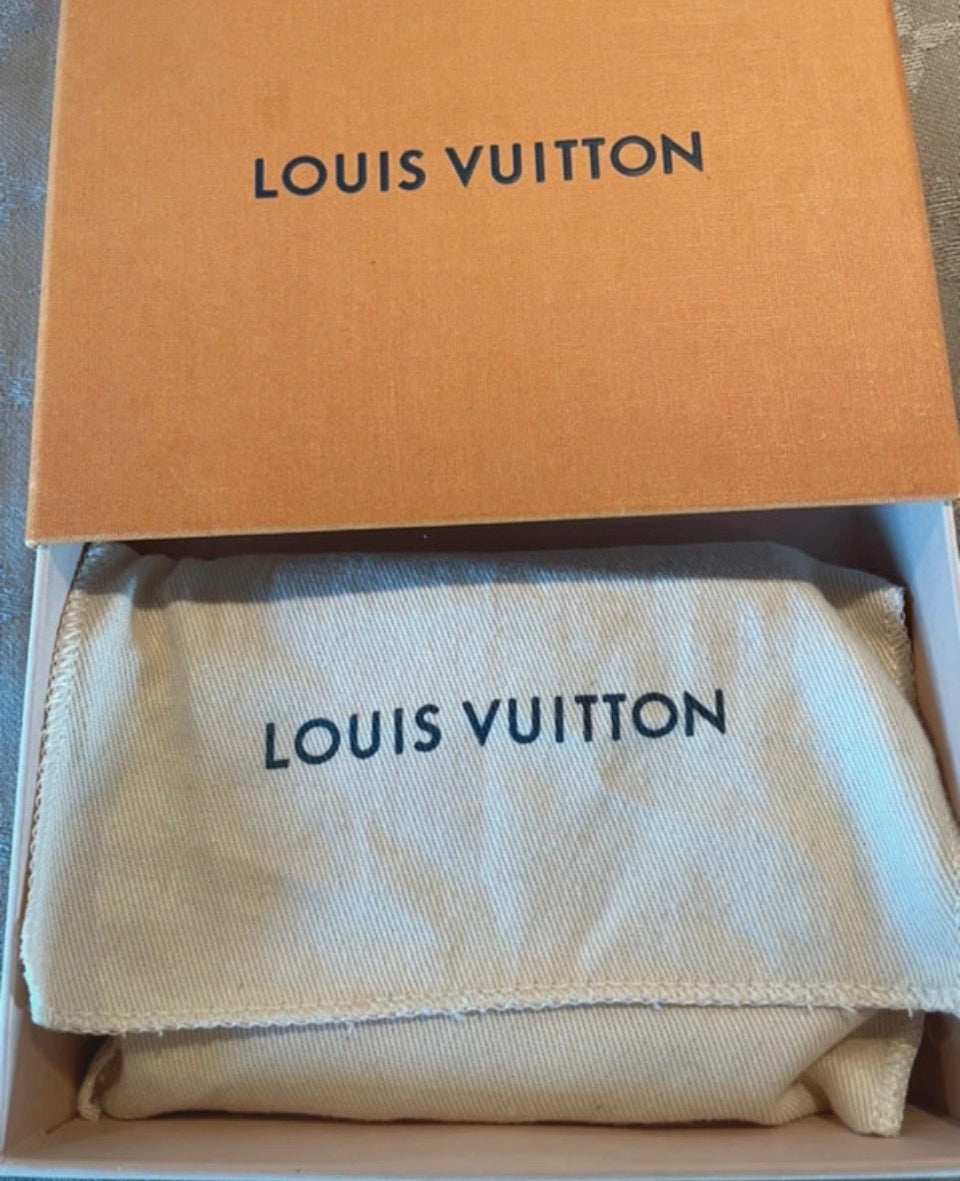 LOUIS VUITTON WALLET