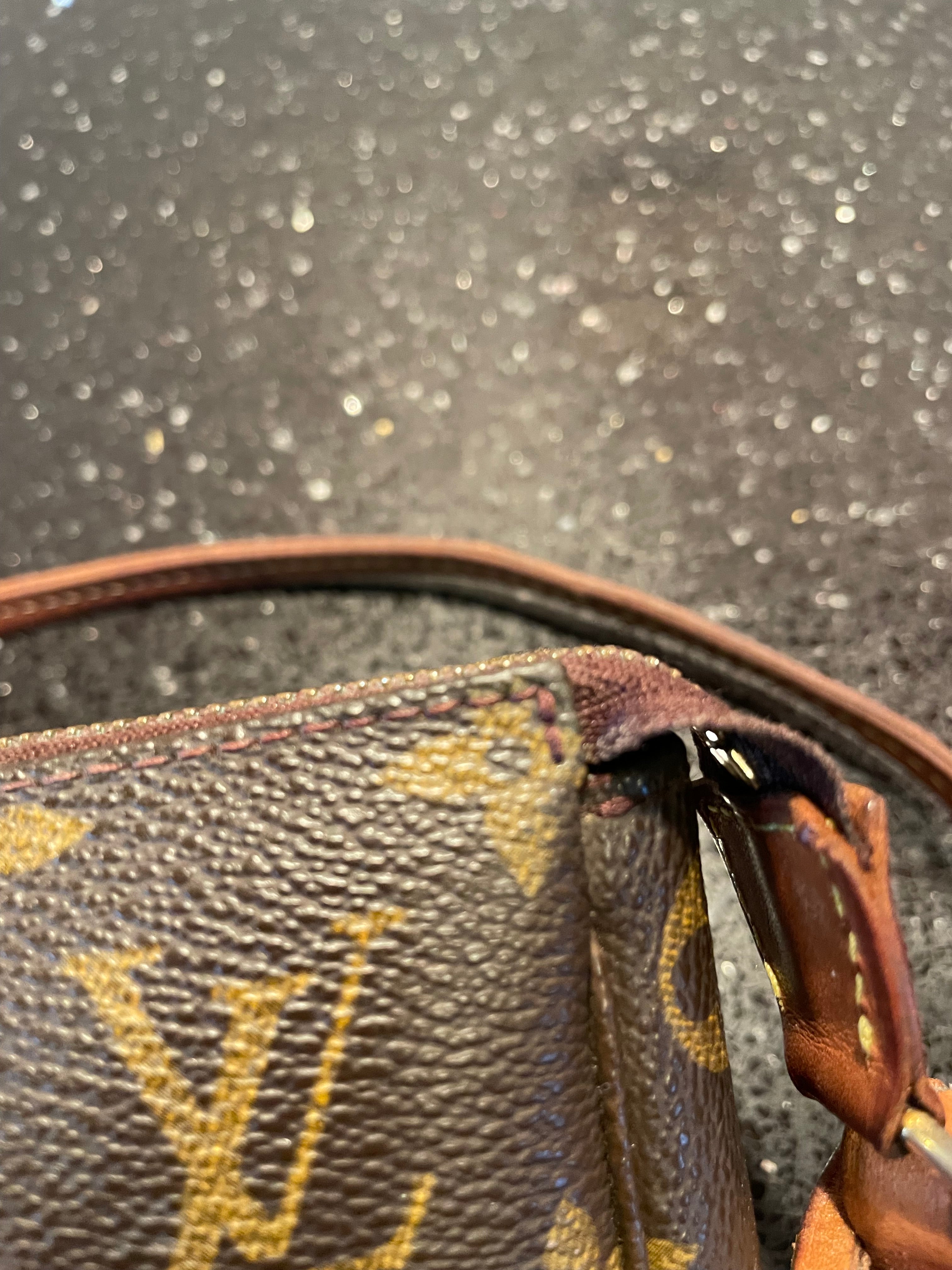 Louis Vuitton Pochette