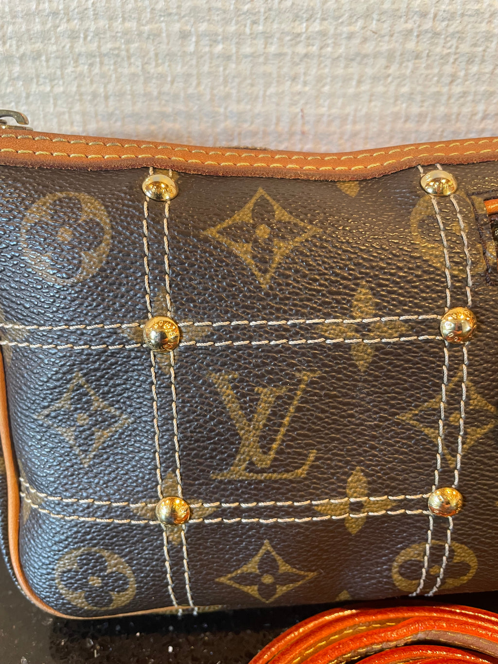 Louis Vuitton Rivets Pochette