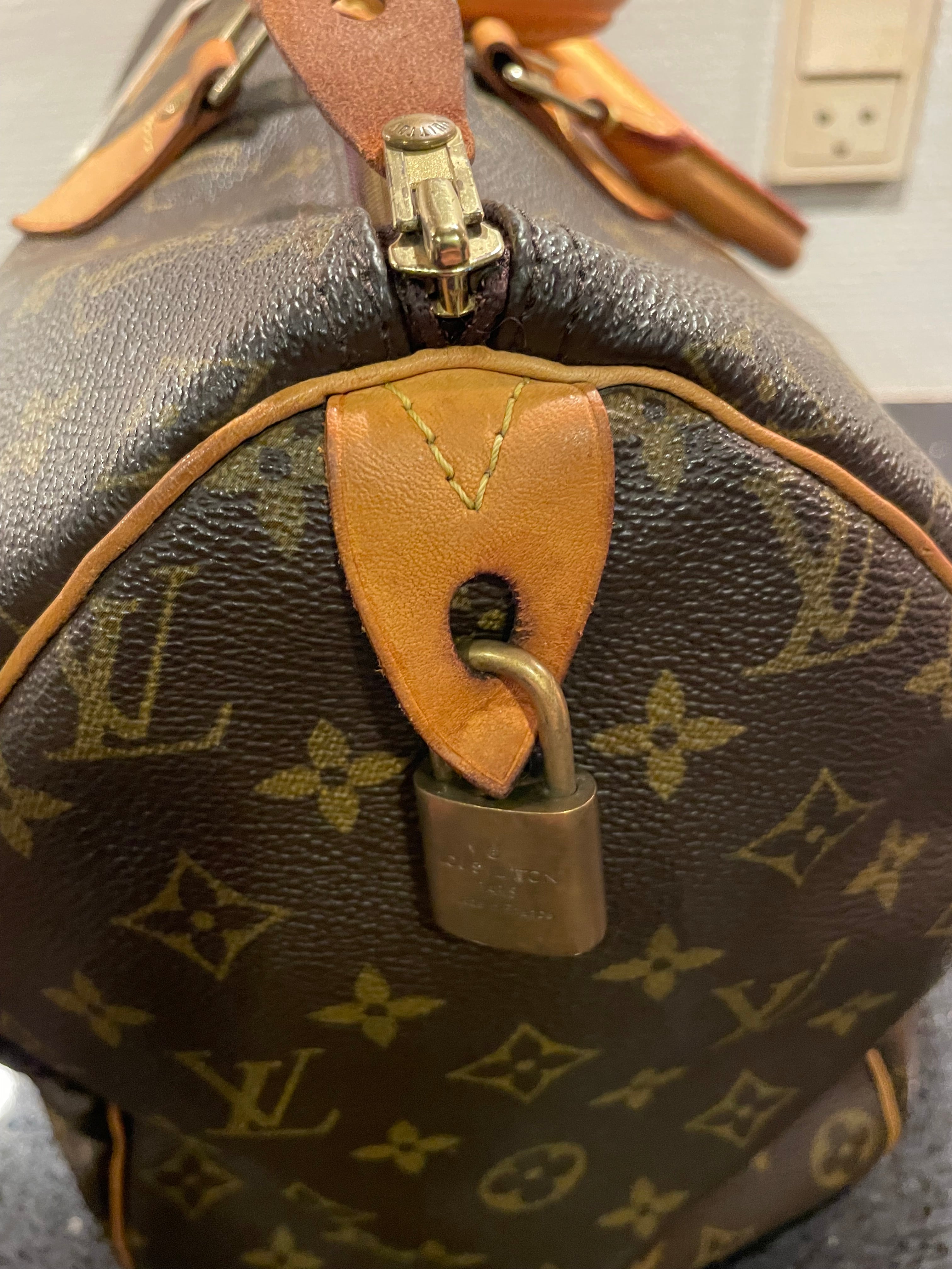 Louis Vuitton Speedy 40