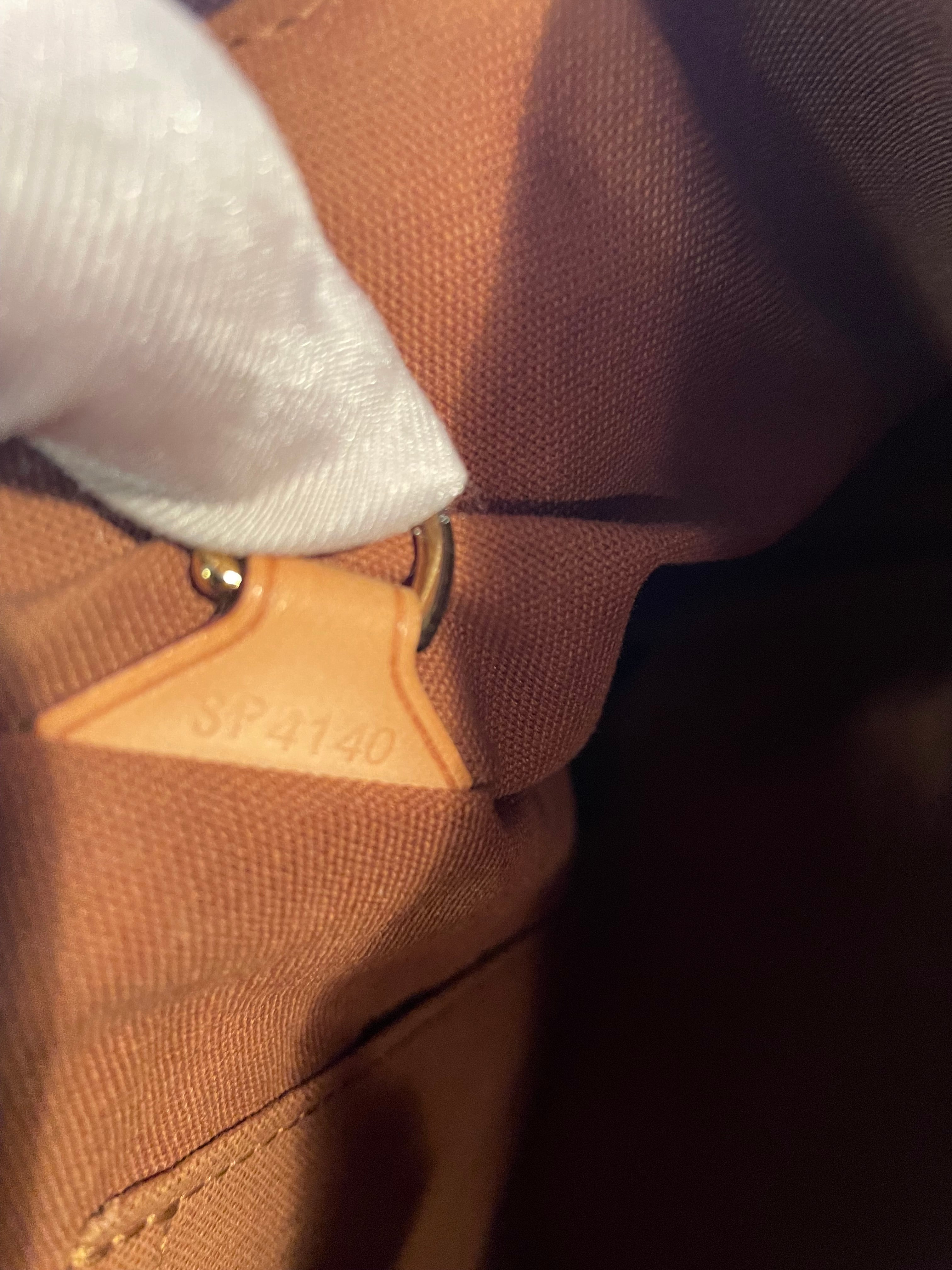 Louis Vuitton Tivoli GM
