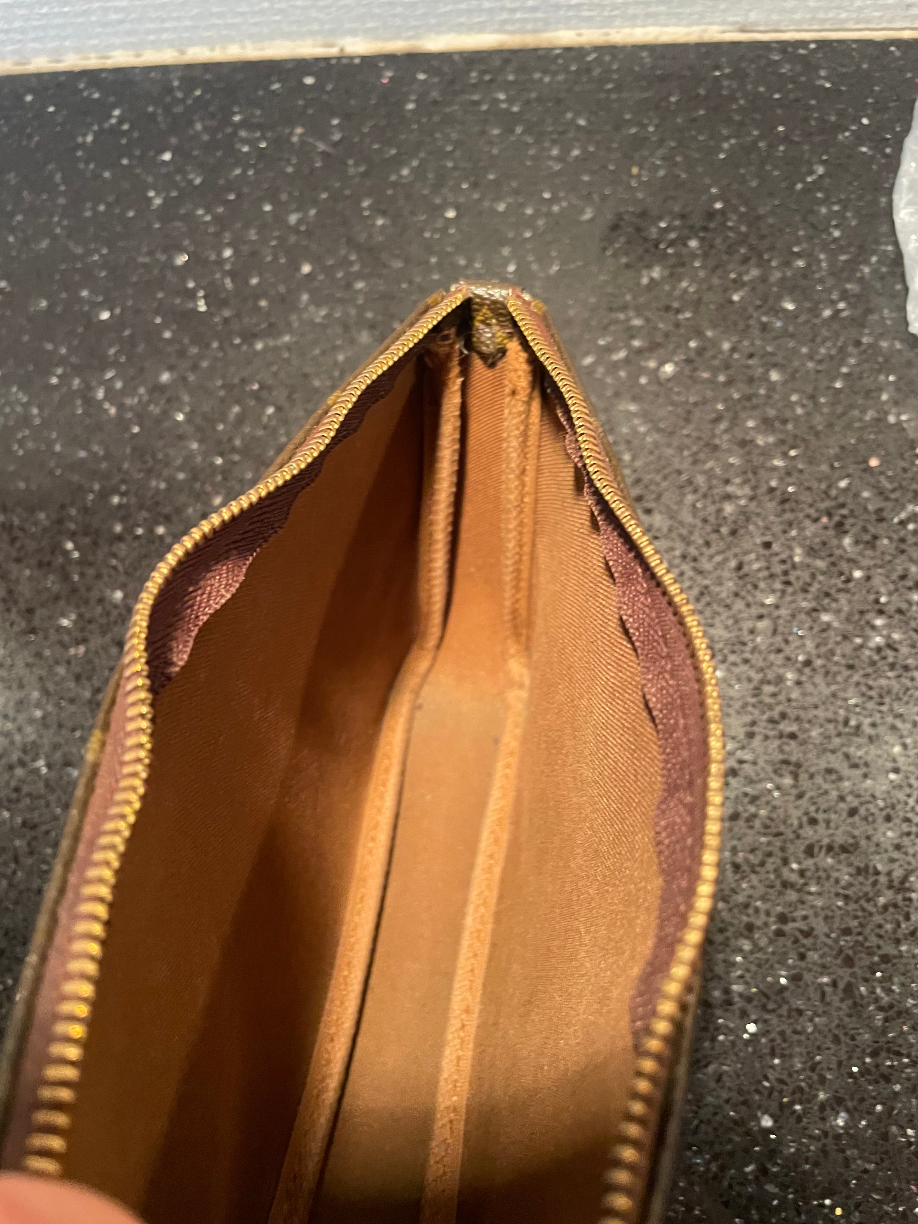 Louis Vuitton Pochette Crossbody