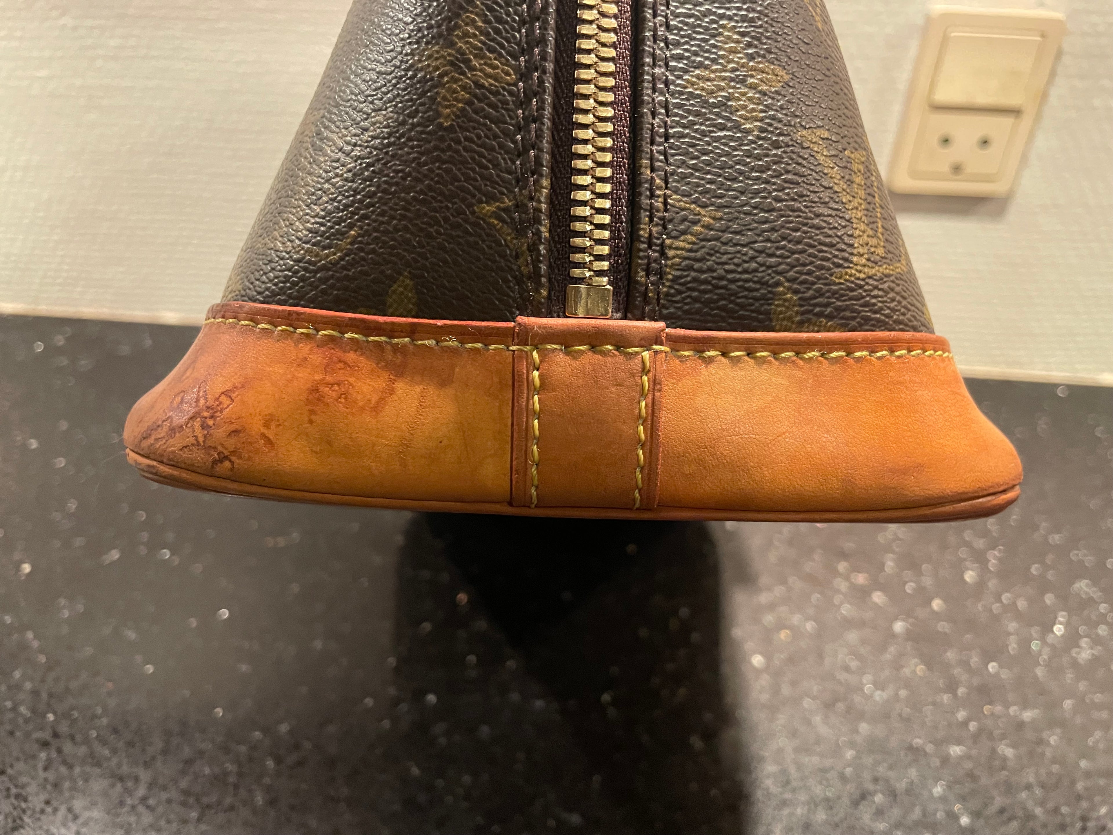 Louis Vuitton Alma PM