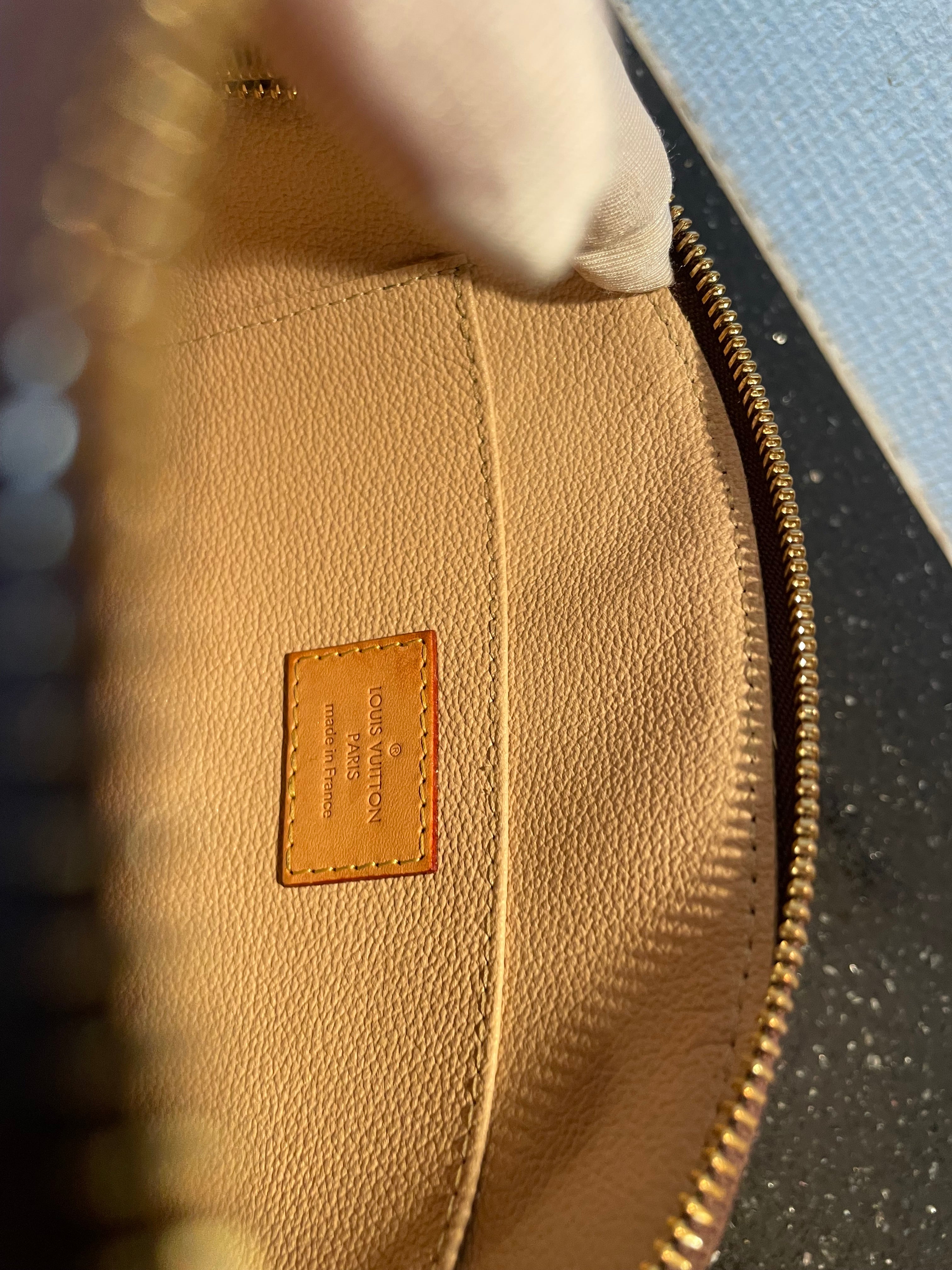 Louis Vuitton Clutch/Make-up Pouch GM