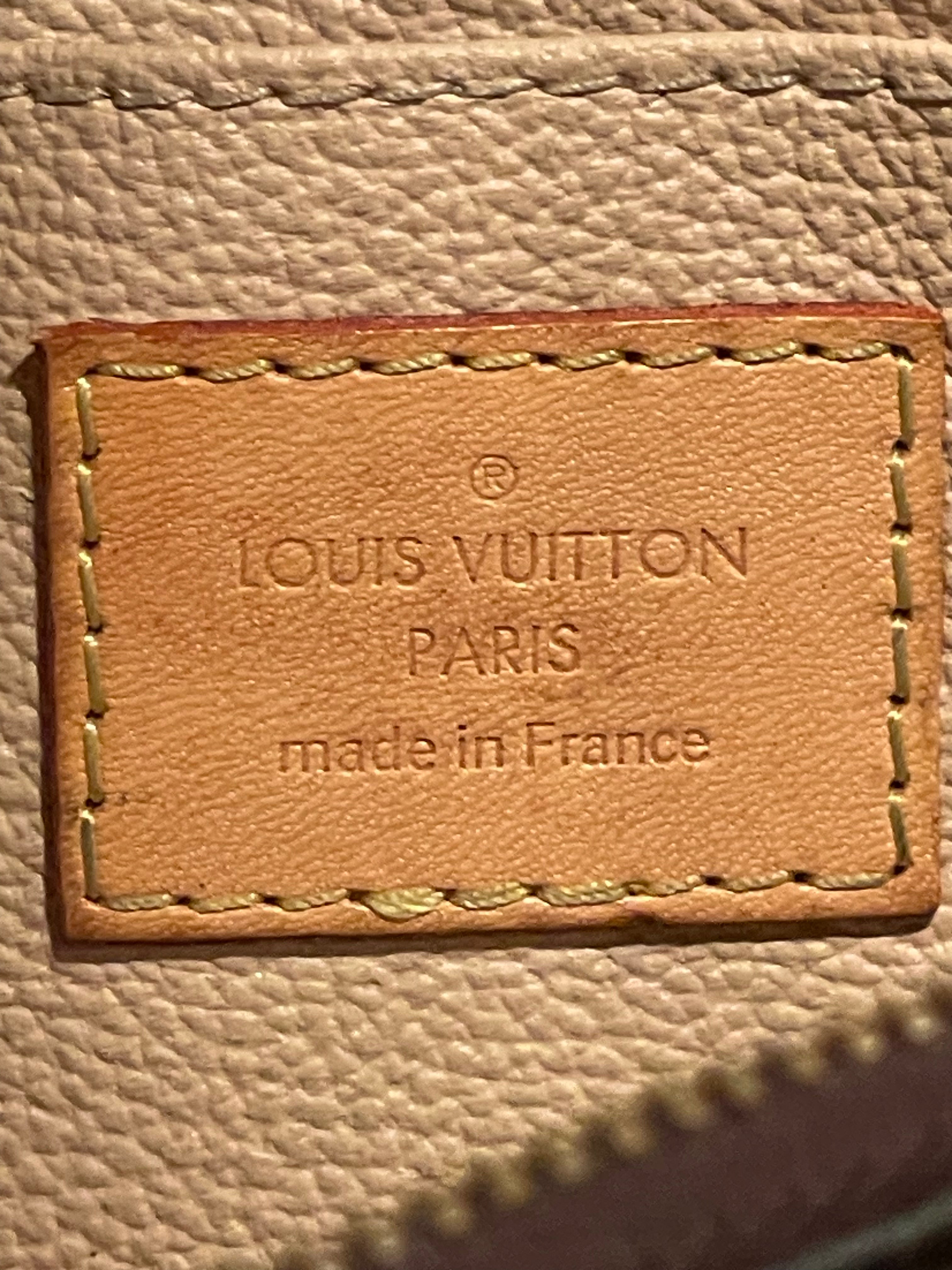 LOUIS VUITTON COSMETIC POUCH PM
