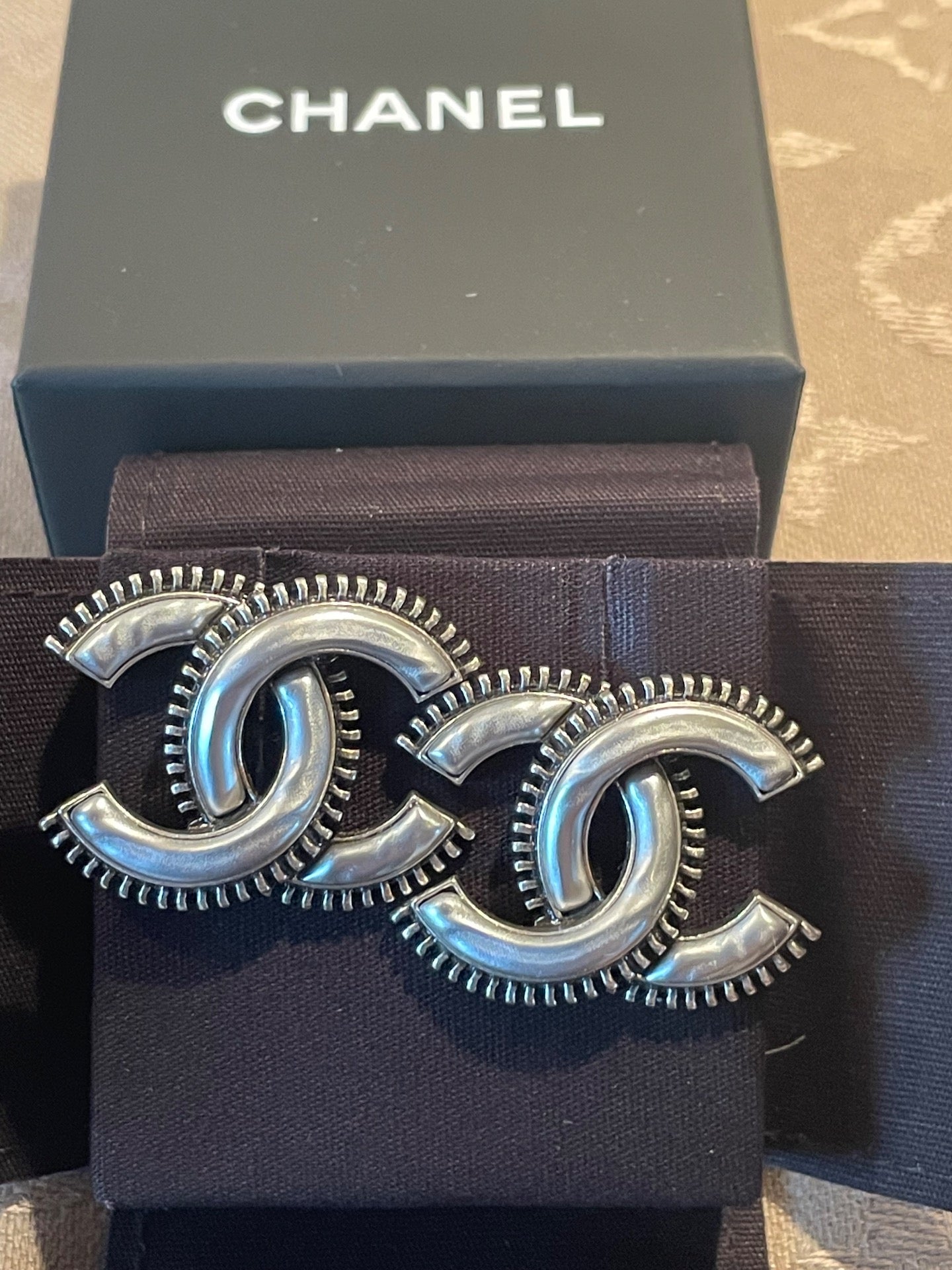 CHANEL EARRINGS