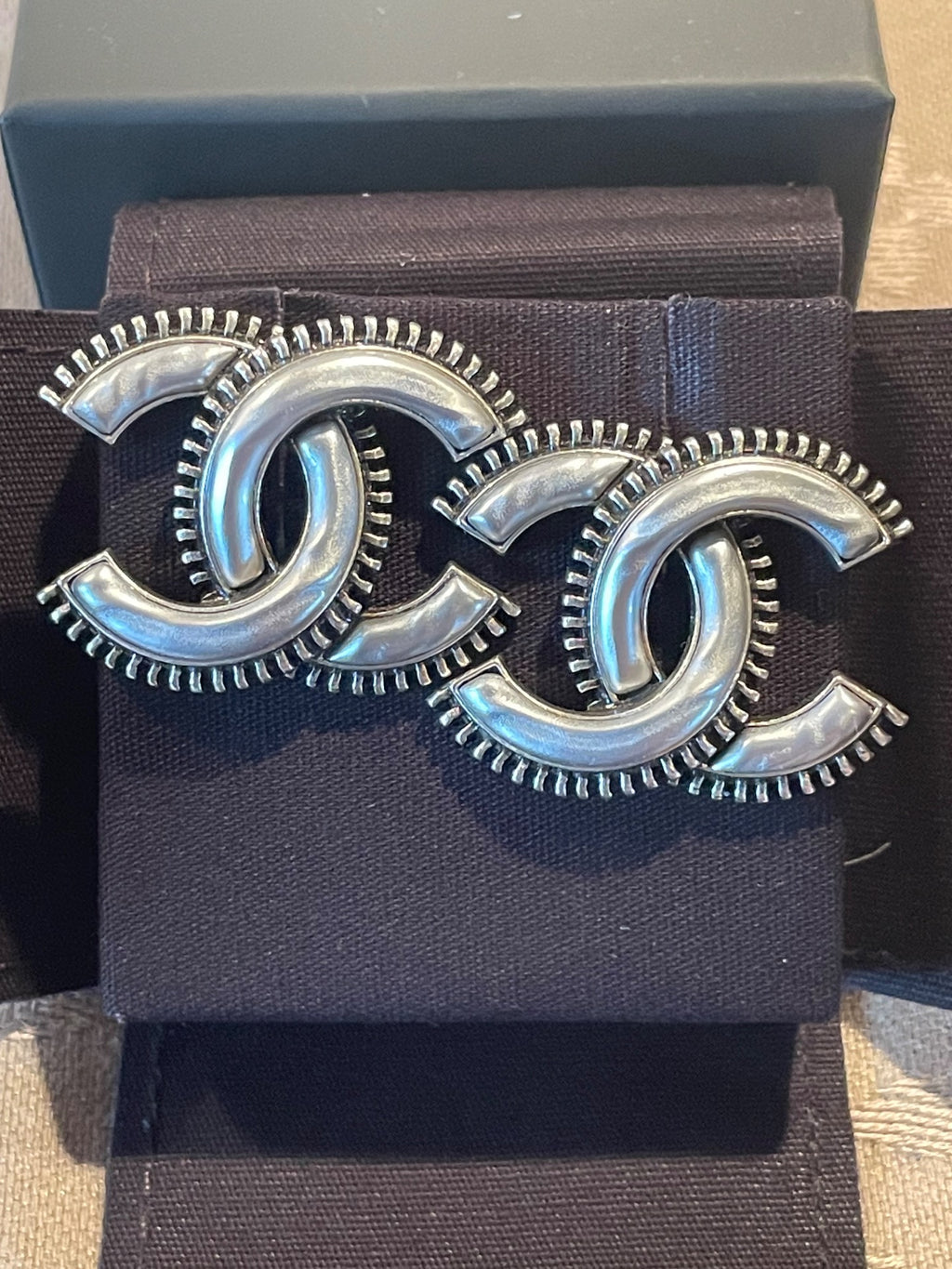 CHANEL EARRINGS