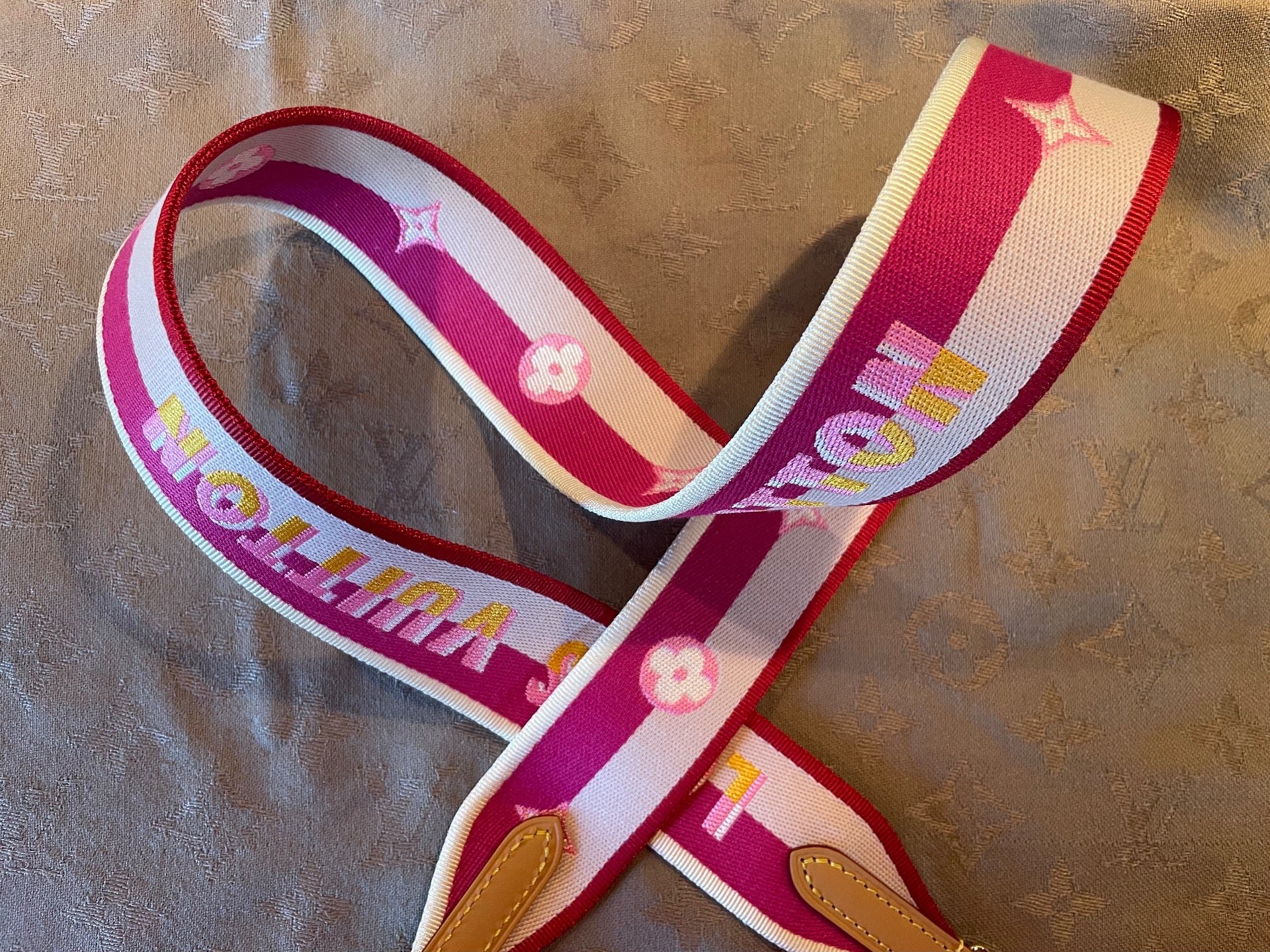 LOUIS VUITTON STRAP