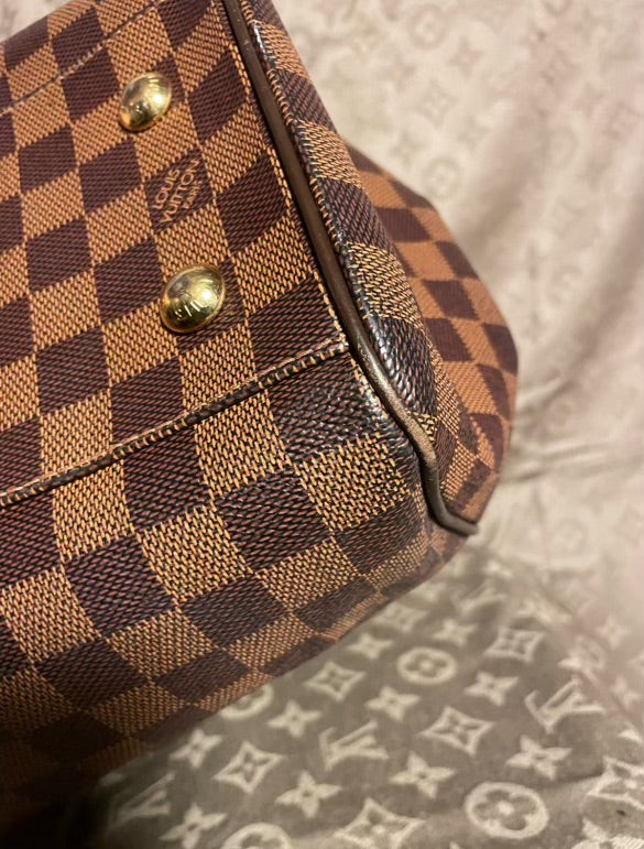 LOUIS VUITTON TREVI GM SHOULDER/HANDBAG