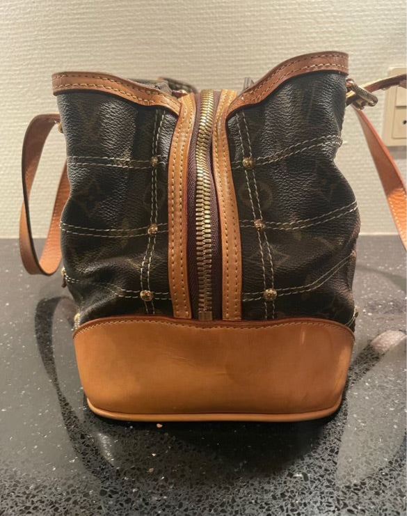 LOUIS VUITTON RIVETS SHOULDER/HANDBAG