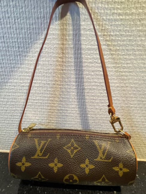 LOUIS VUITTON SMALL BAG/CLUTCH