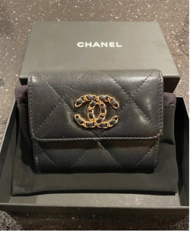 CHANEL WALLET