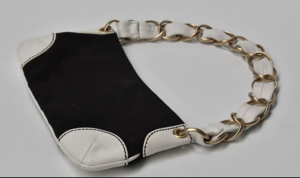 CHANEL SHOULDER/HANDBAG