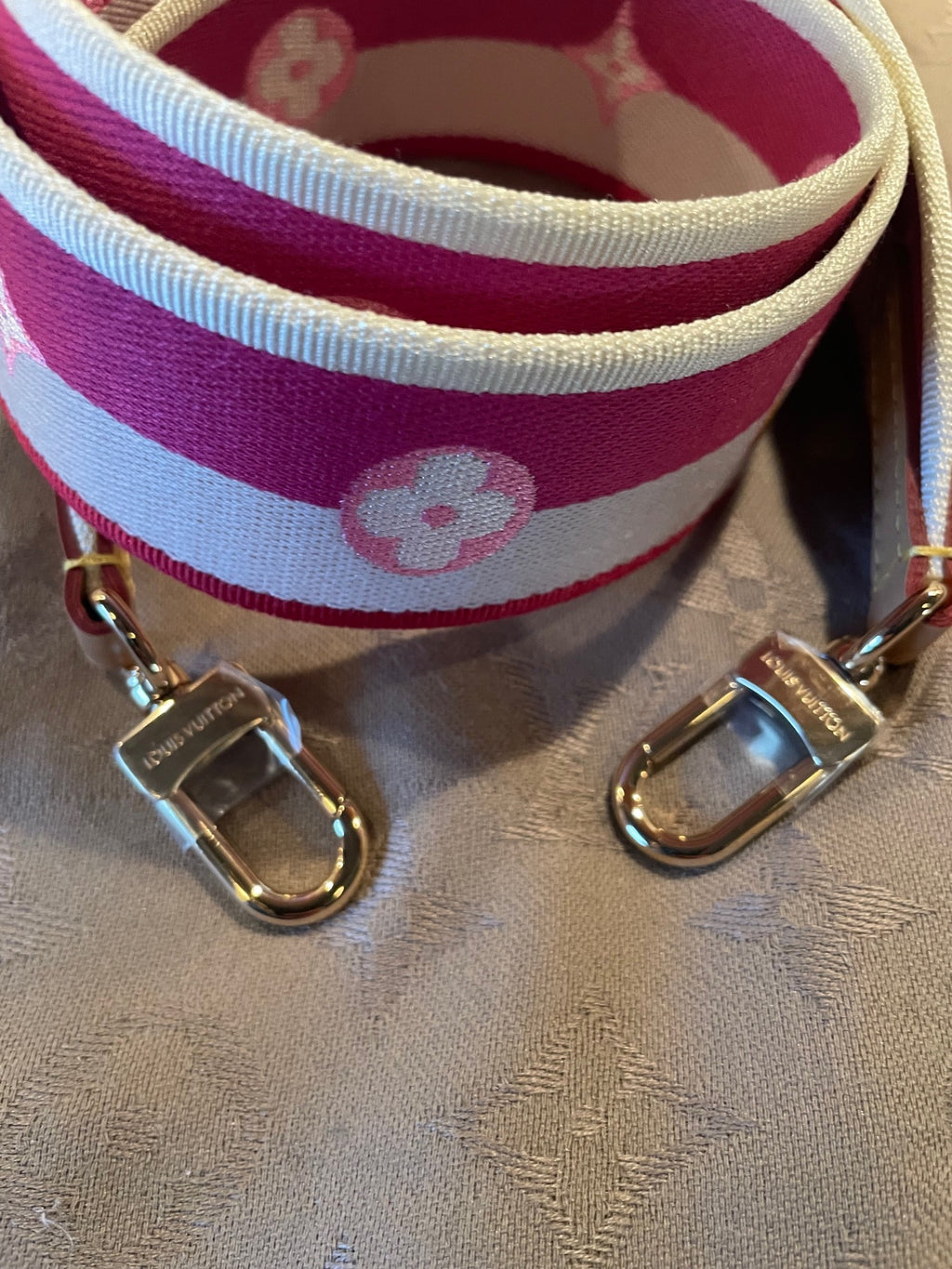 LOUIS VUITTON STRAP