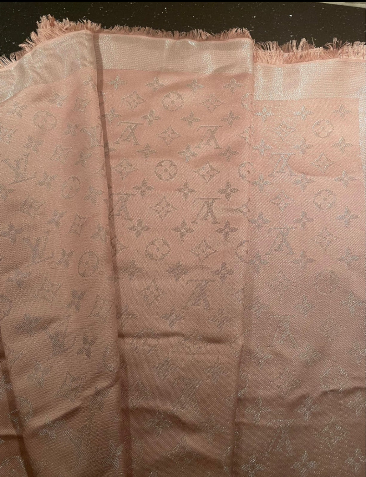 LOUIS VUITTON SCARF