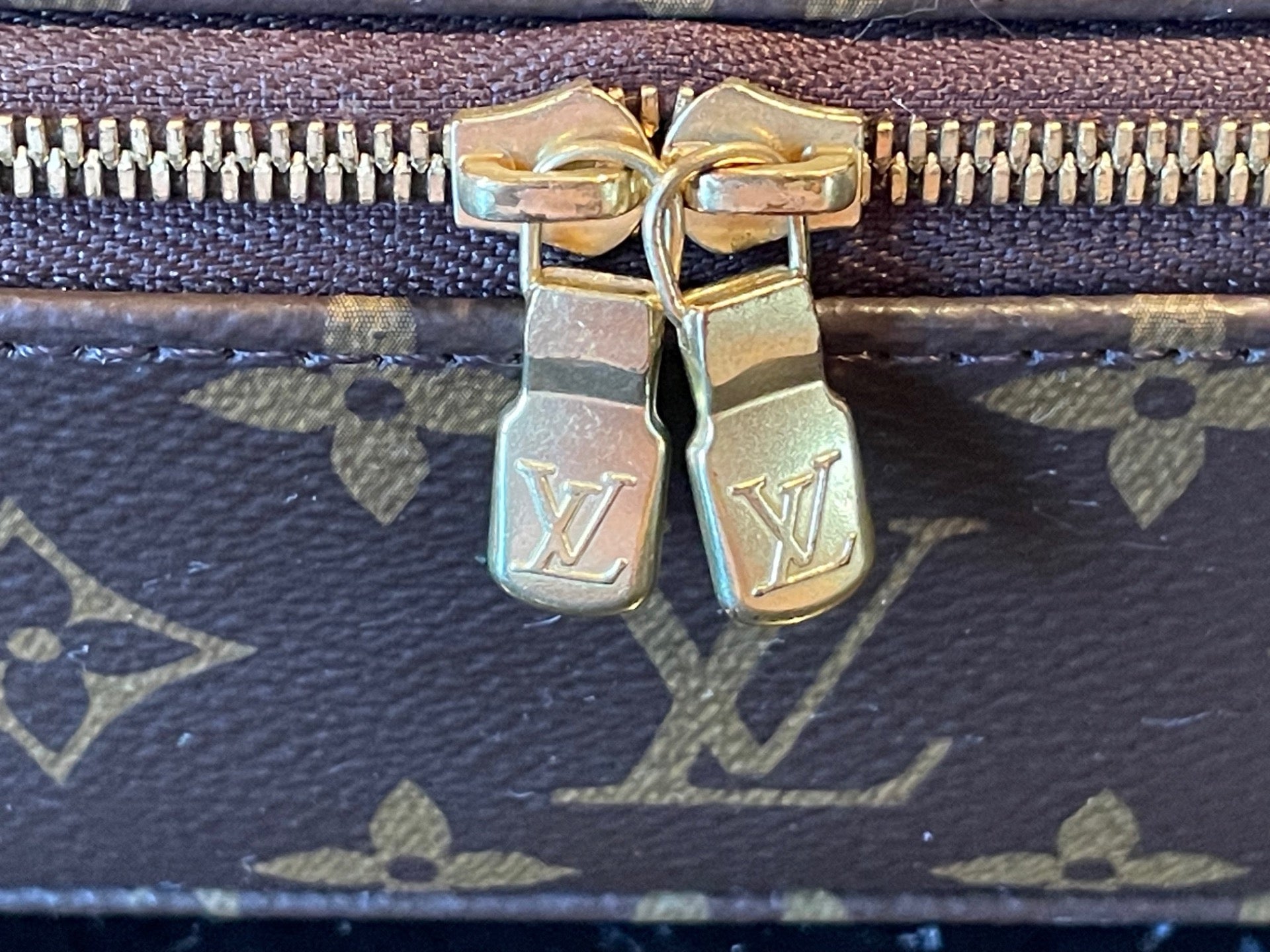 LOUIS VUITTON JEWELERY BOX