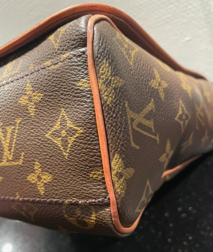 LOUIS VUITTON BASTILLE
