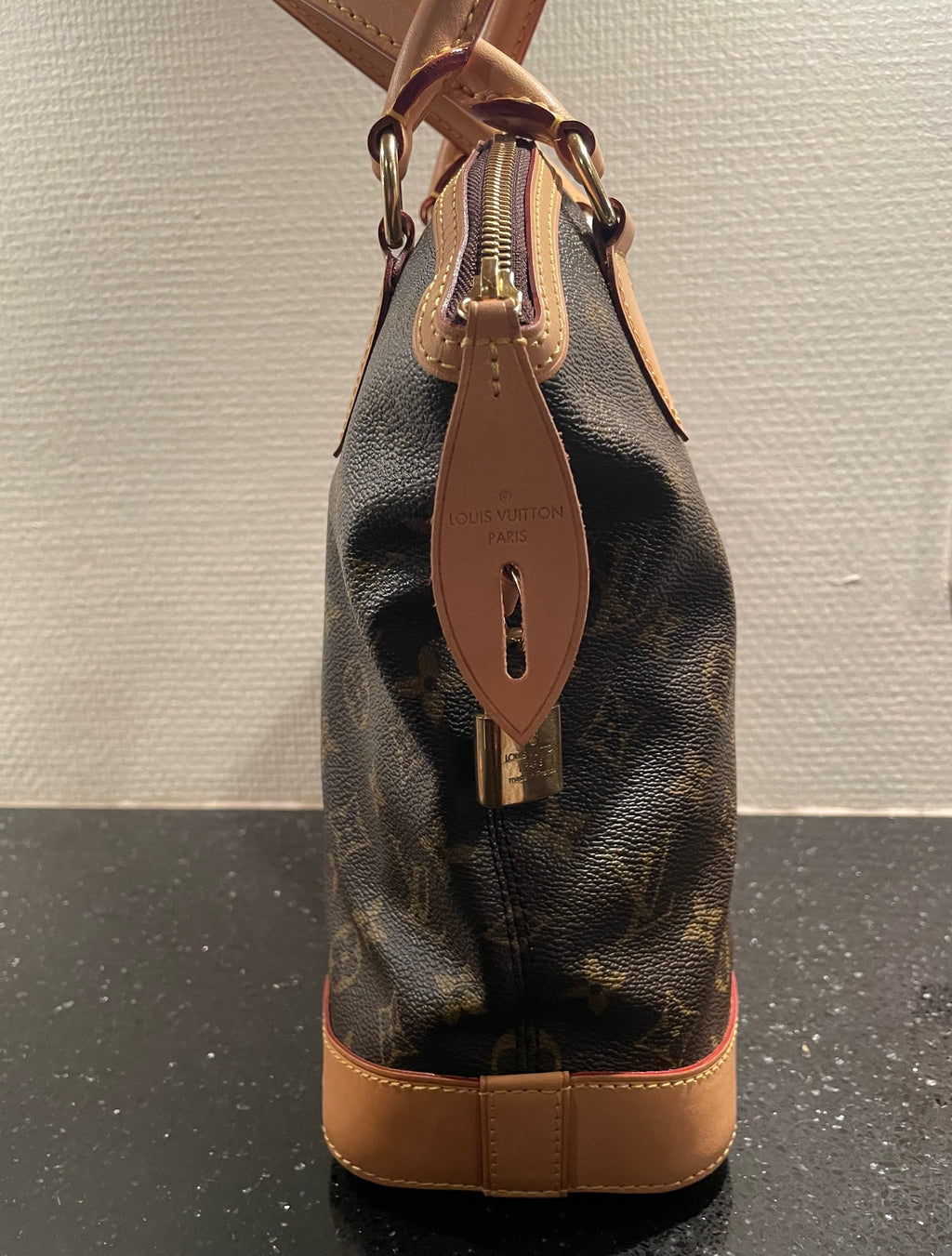 LOUIS VUITTON LOCKIT HANDBAG