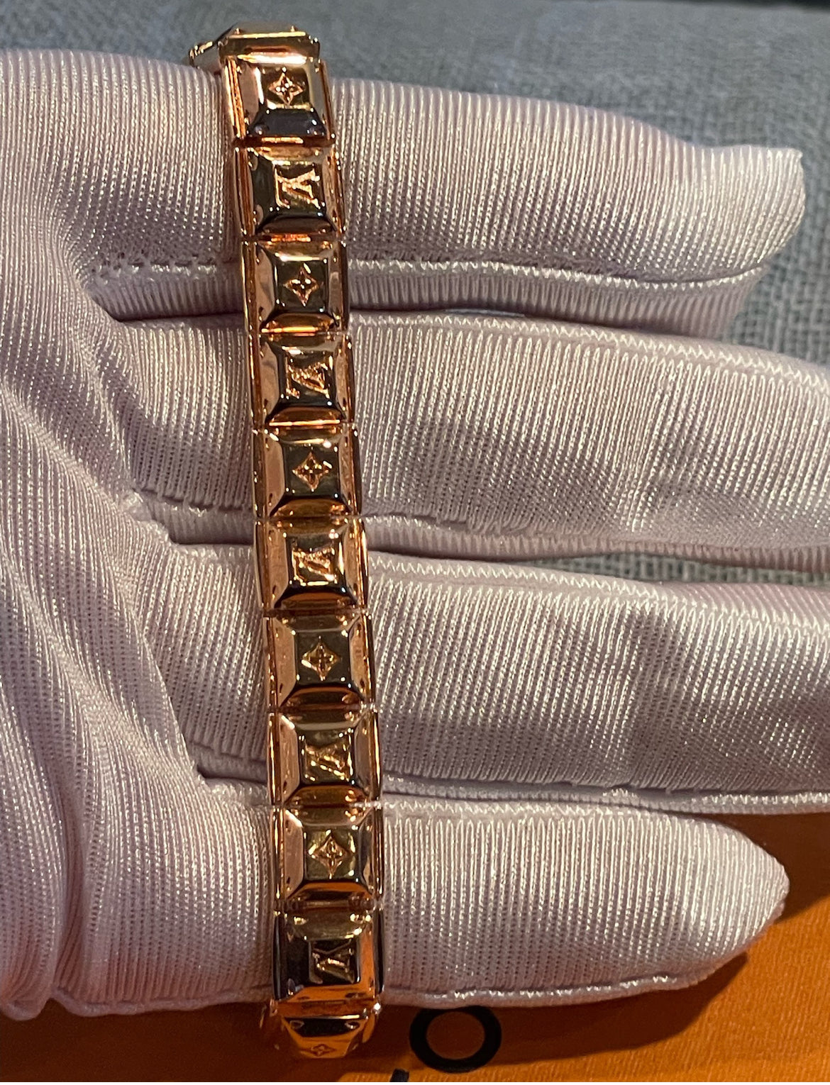 LOUIS VUITTON BRACELET