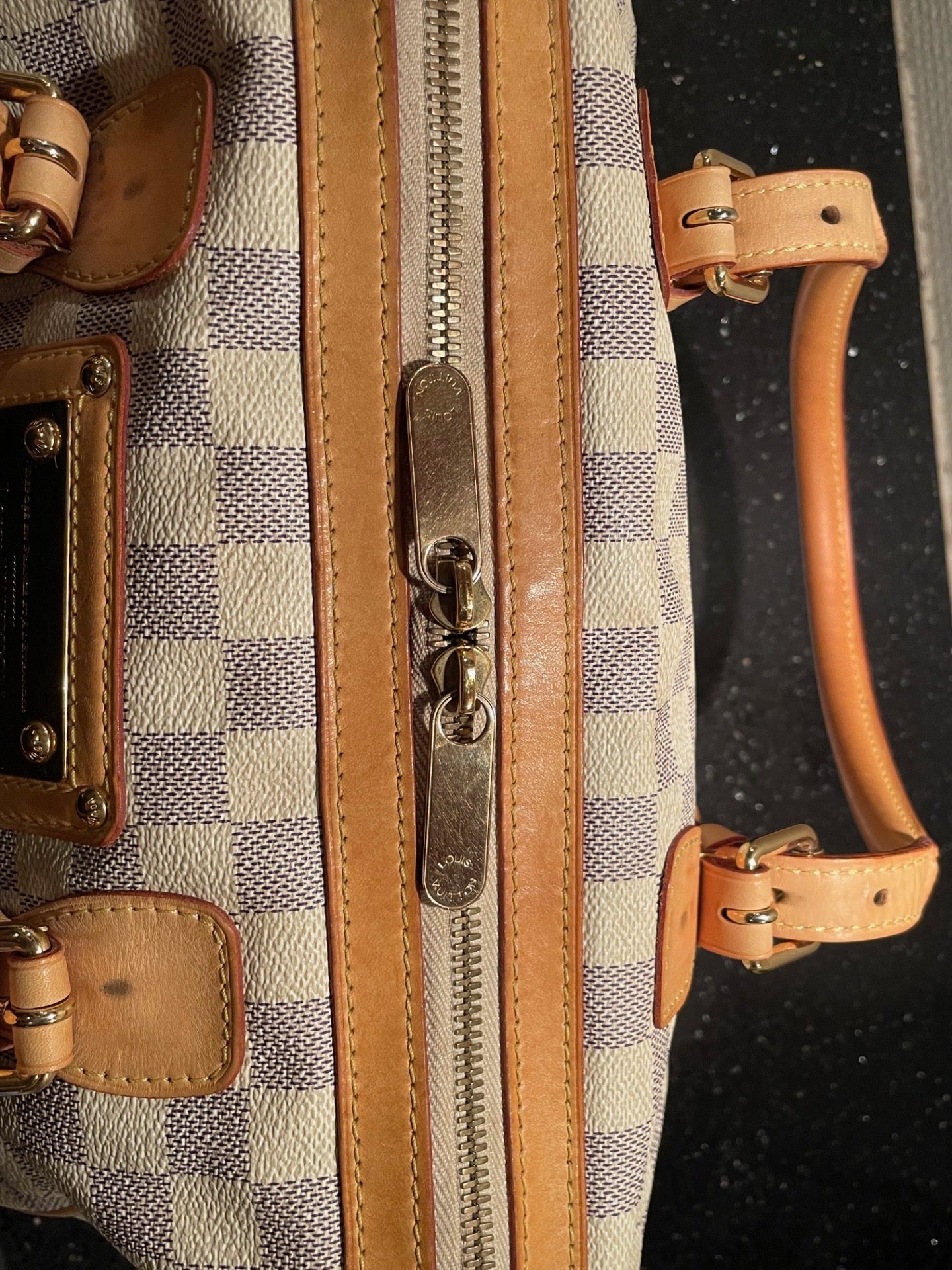 LOUIS VUITTON BERKELEY HANDBAG