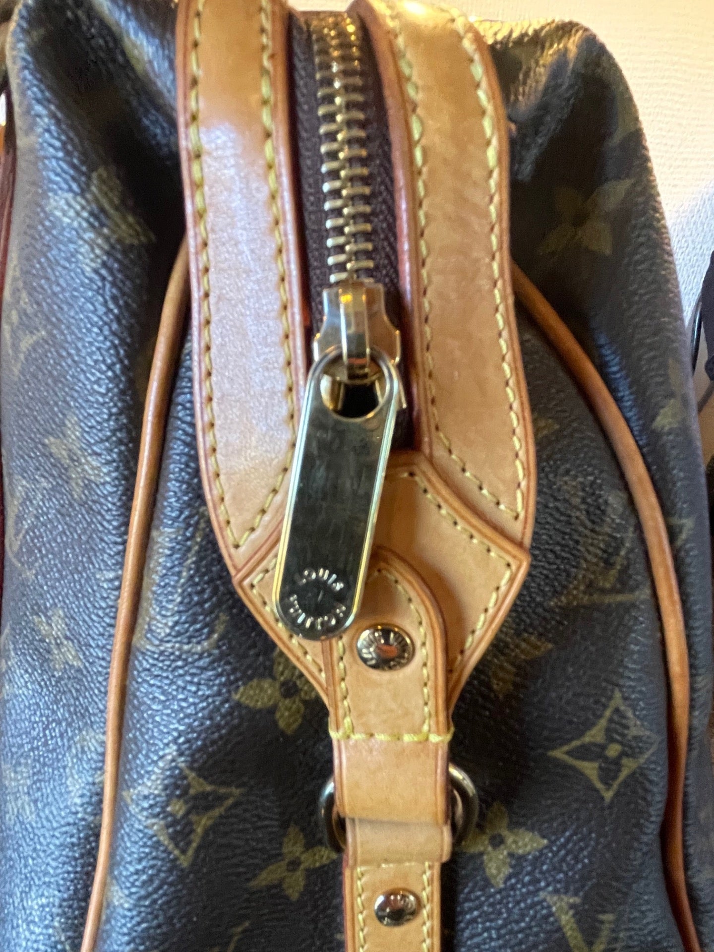 LOUIS VUITTON STRESA GM SHOULDERBAG