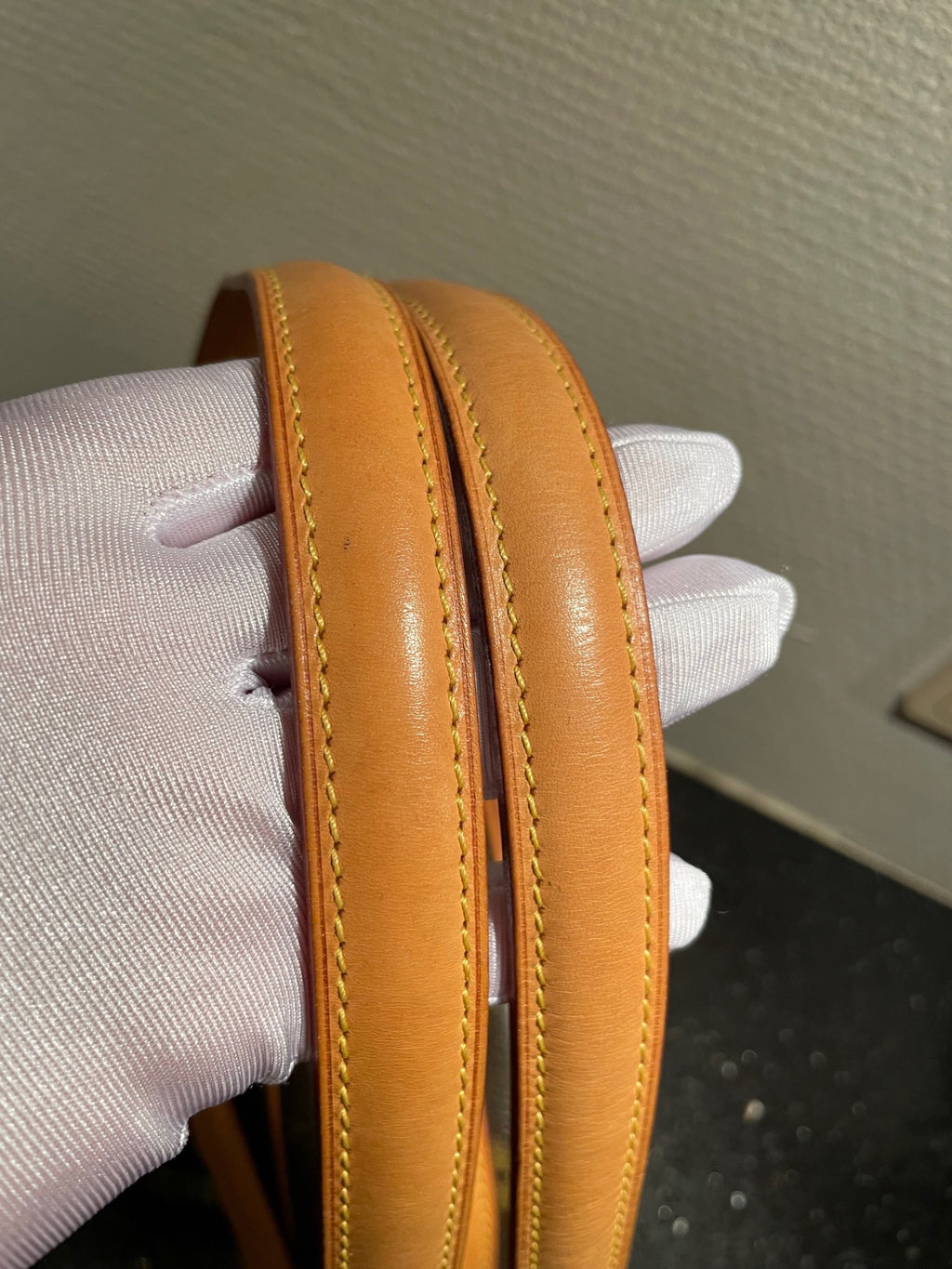 LOUIS VUITTON SHOULDERBAG