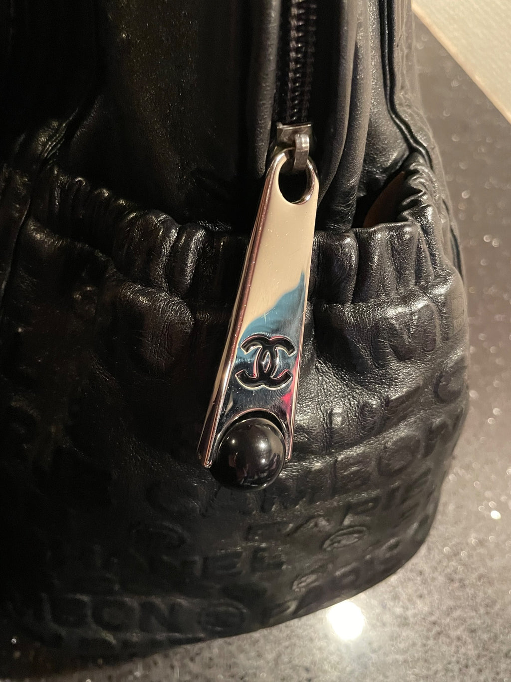 CHANEL SHOULDERBAG