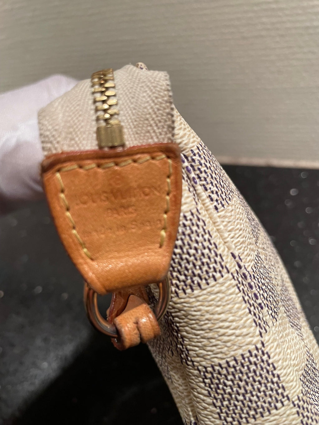 LOUIS VUITTON POCHETTE