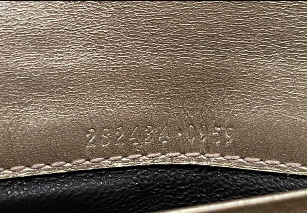 GUCCI CLUTCH/WALLET